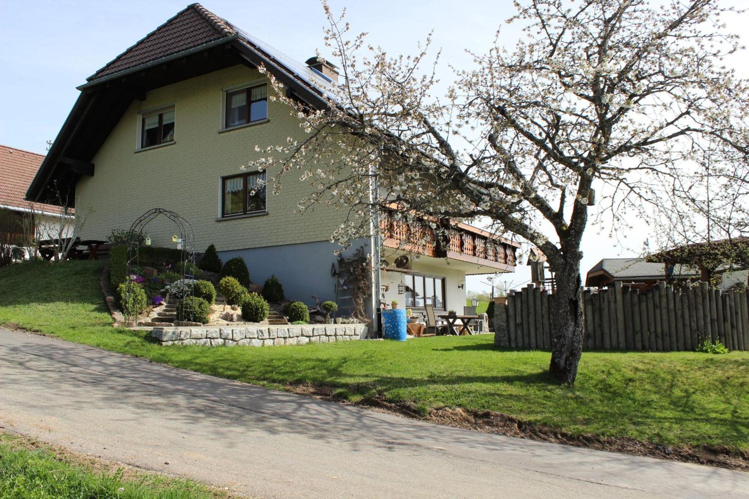 One-Bedroom Apartment with Garden View photo 3