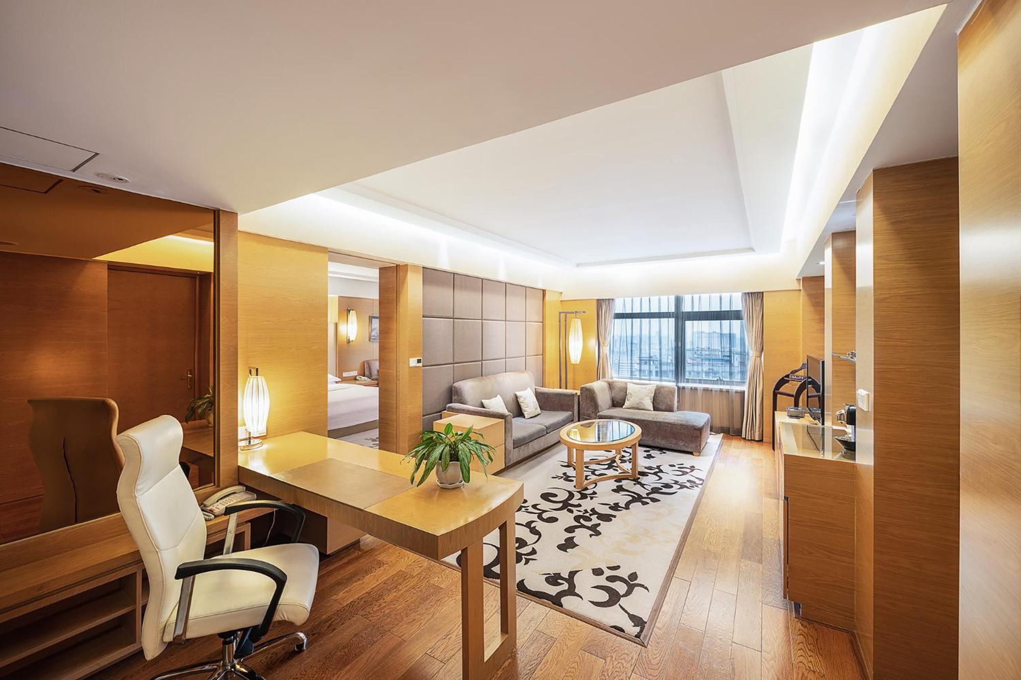 Executive Suite photo 3
