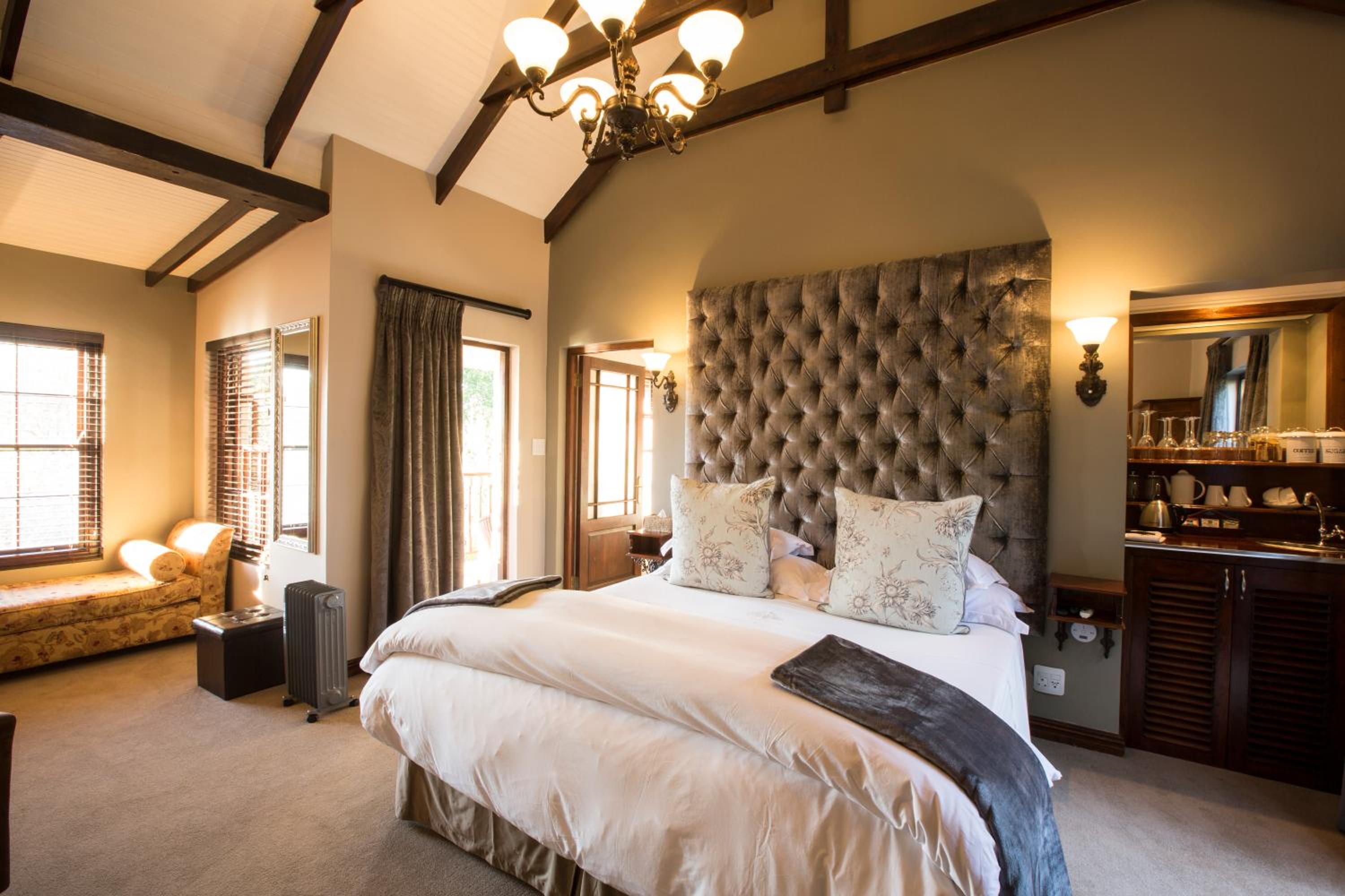 Luxury King or Twin room - Photo 1
