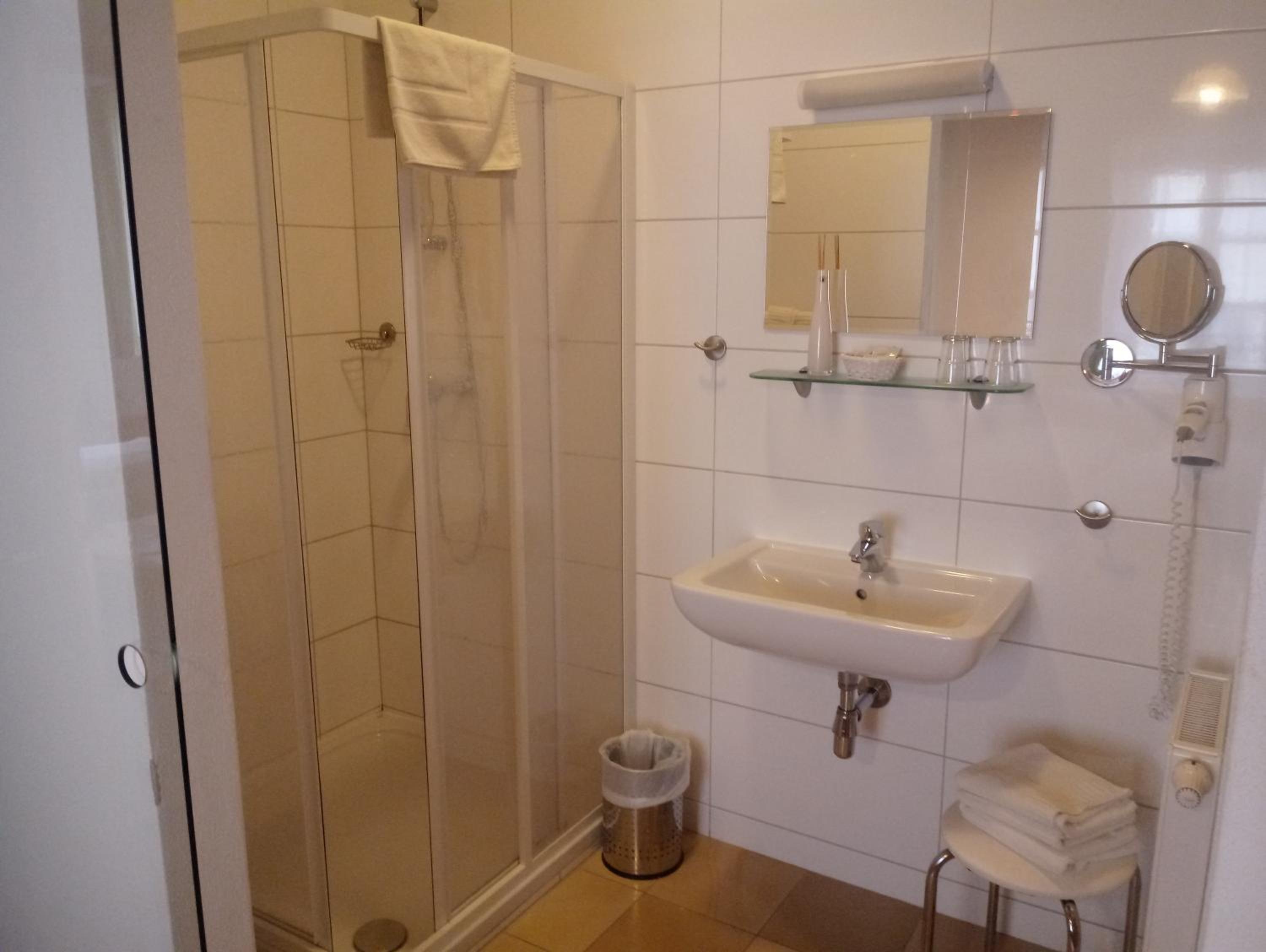Apartment 2 photo 3