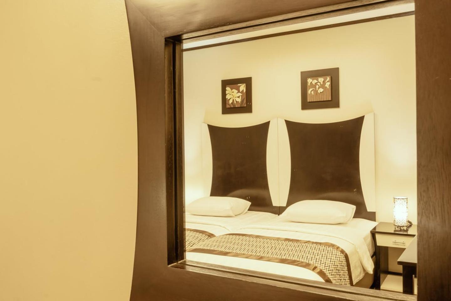 Deluxe Twin Room - Photo 2