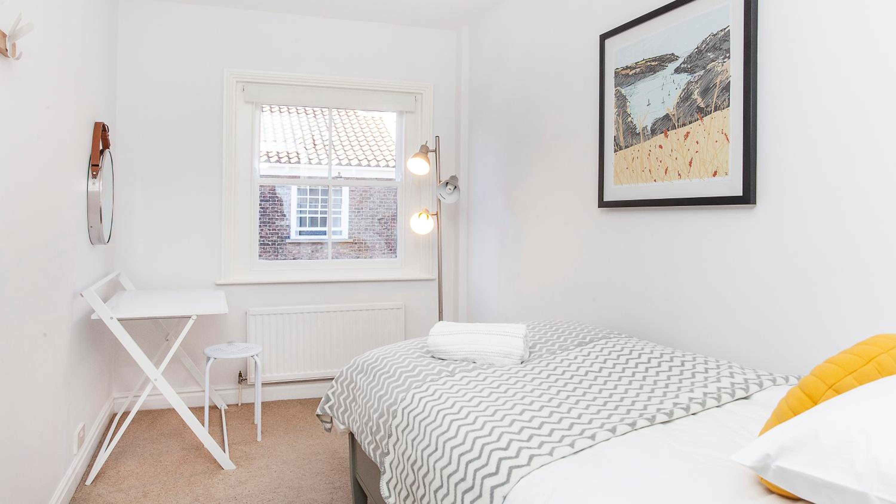 Three-Bedroom Apartment - Photo 10