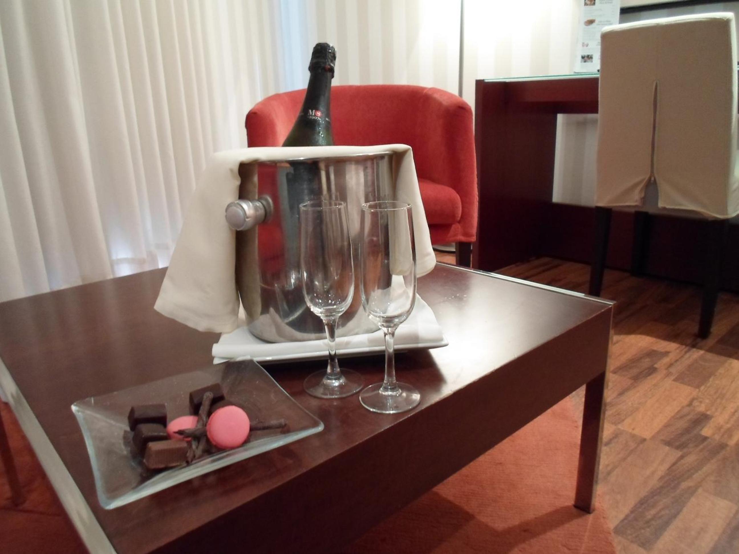 Romantic Package - Standard Double Room - Photo 2