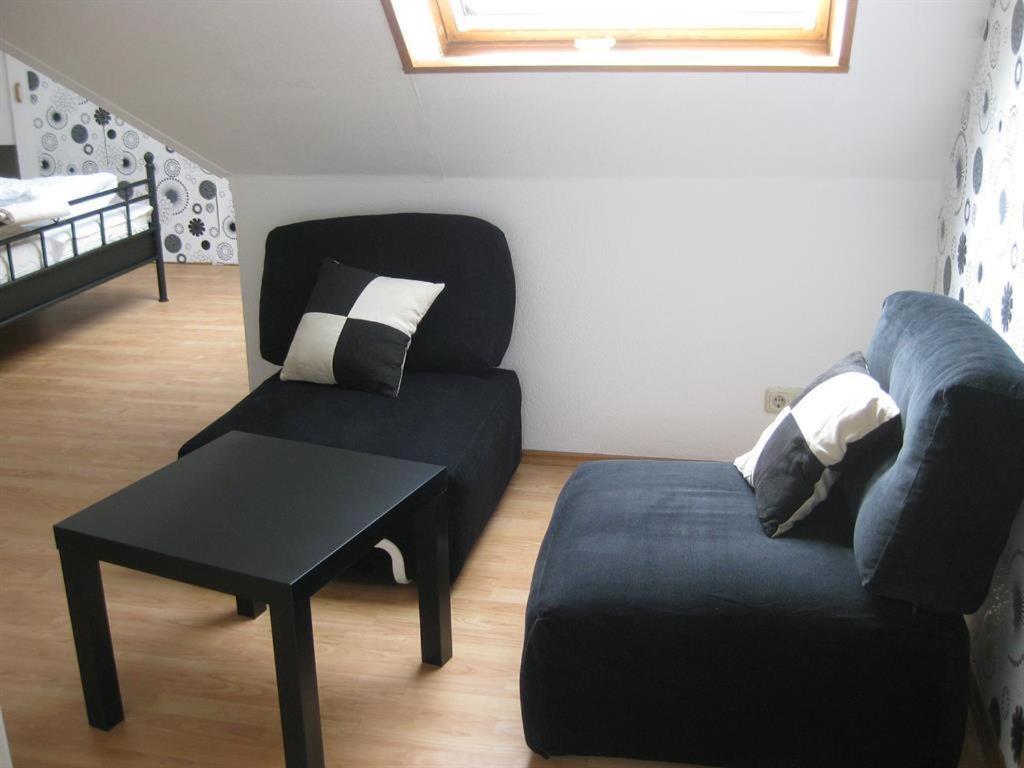 One-Bedroom Apartment photo 1