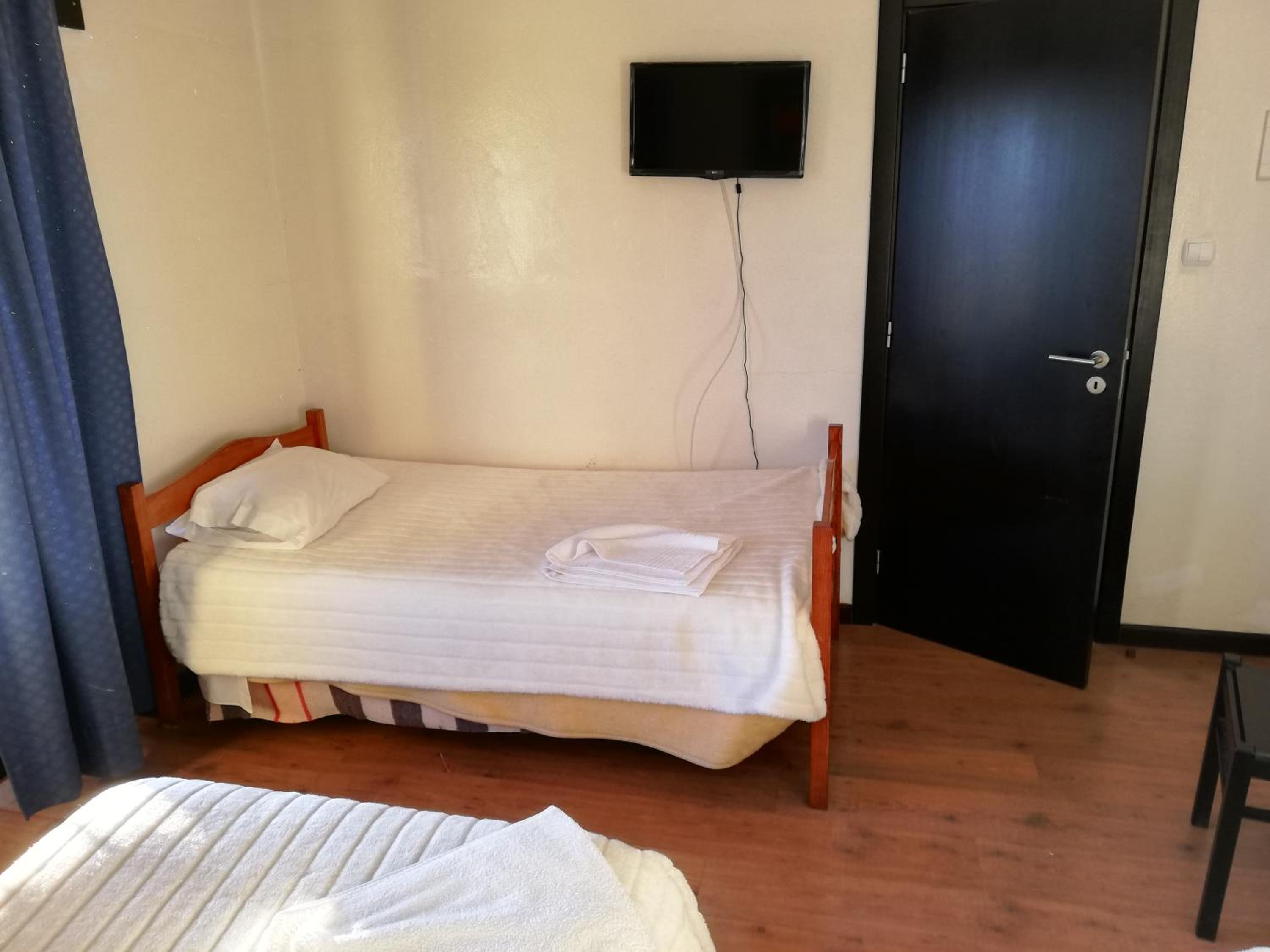 Triple Room - Photo 11