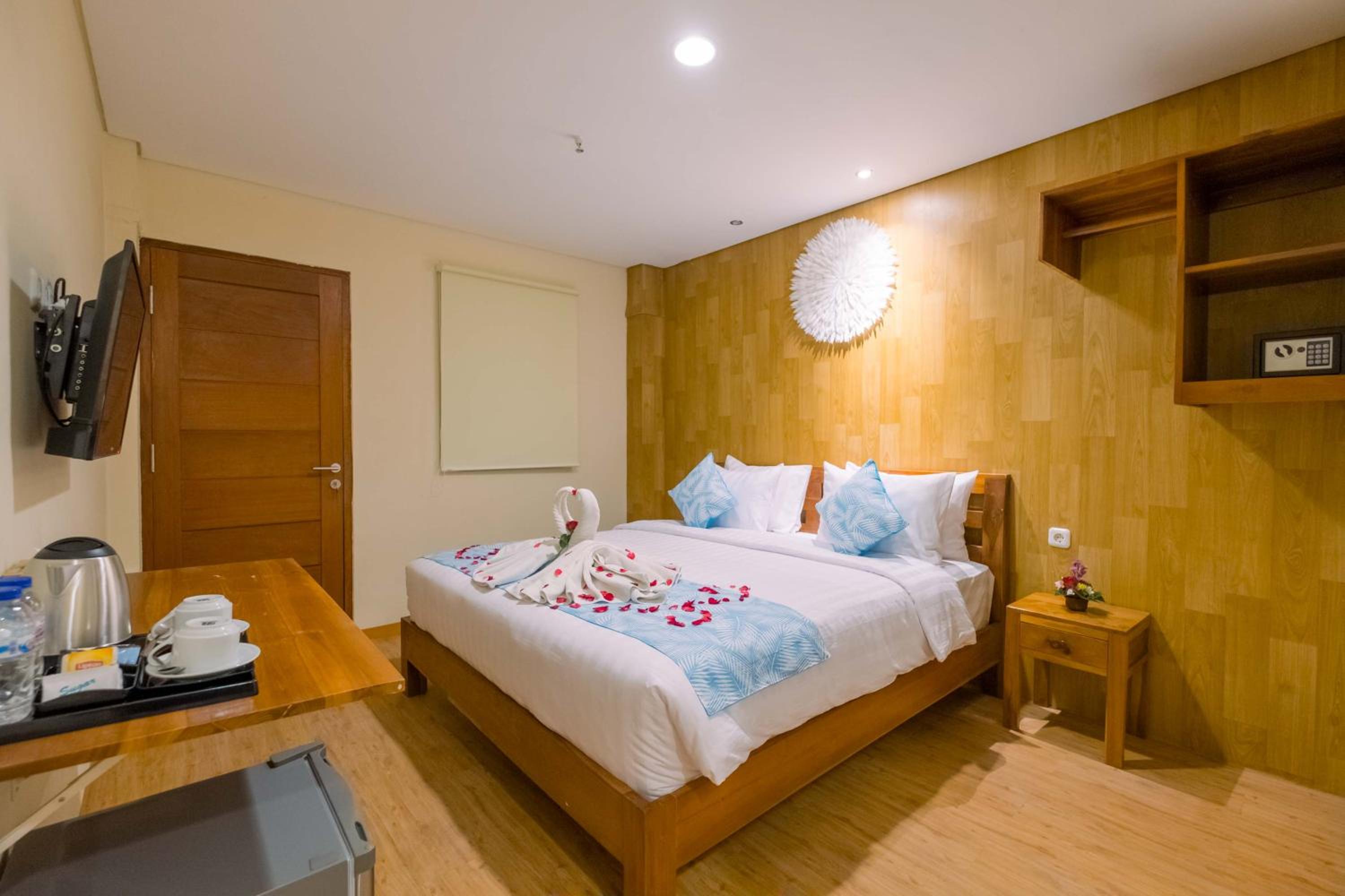 Double Room with Balcony photo 2