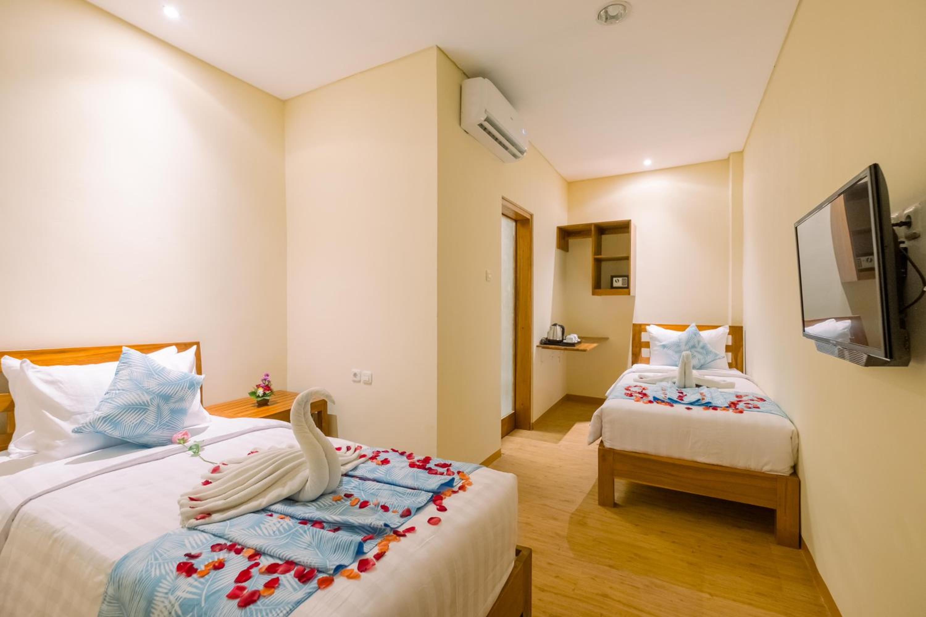 Standard Twin Room photo 1