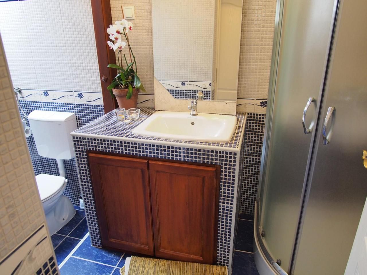 Two-Bedroom Apartment - Photo 28