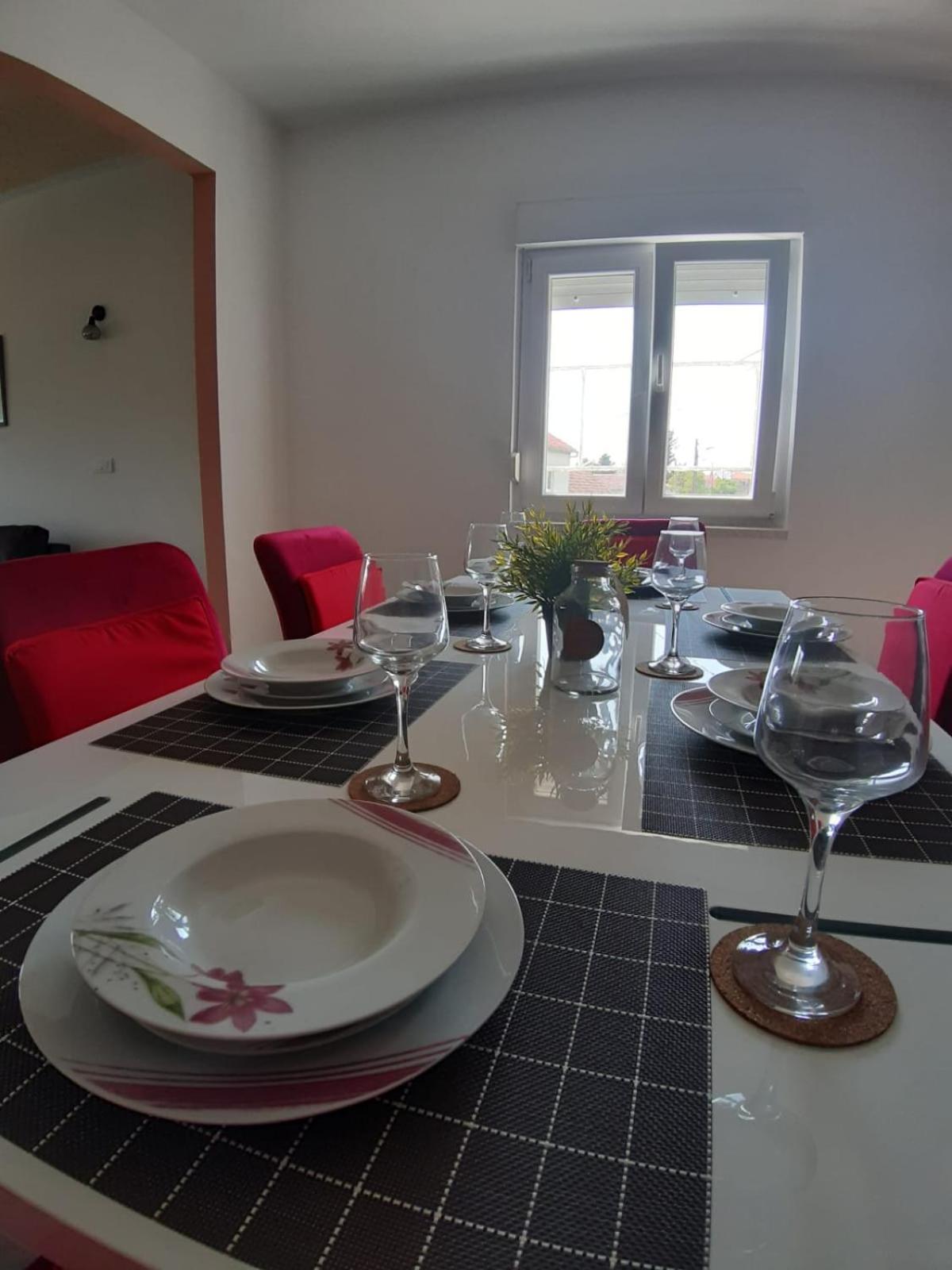 Two-Bedroom Apartment - Photo 5