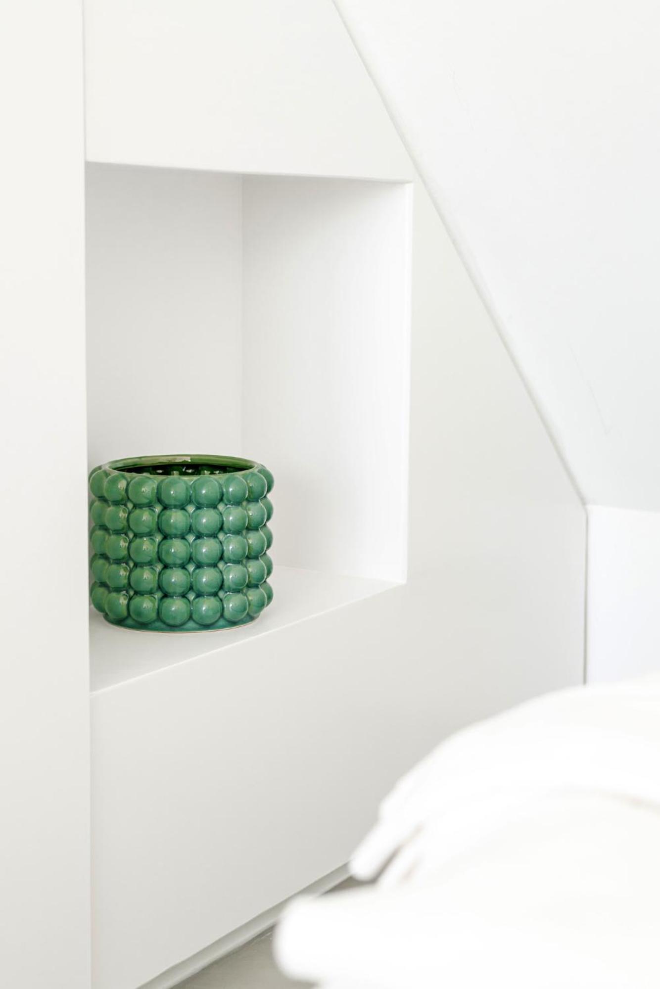 Studio Apartment - City View photo 2