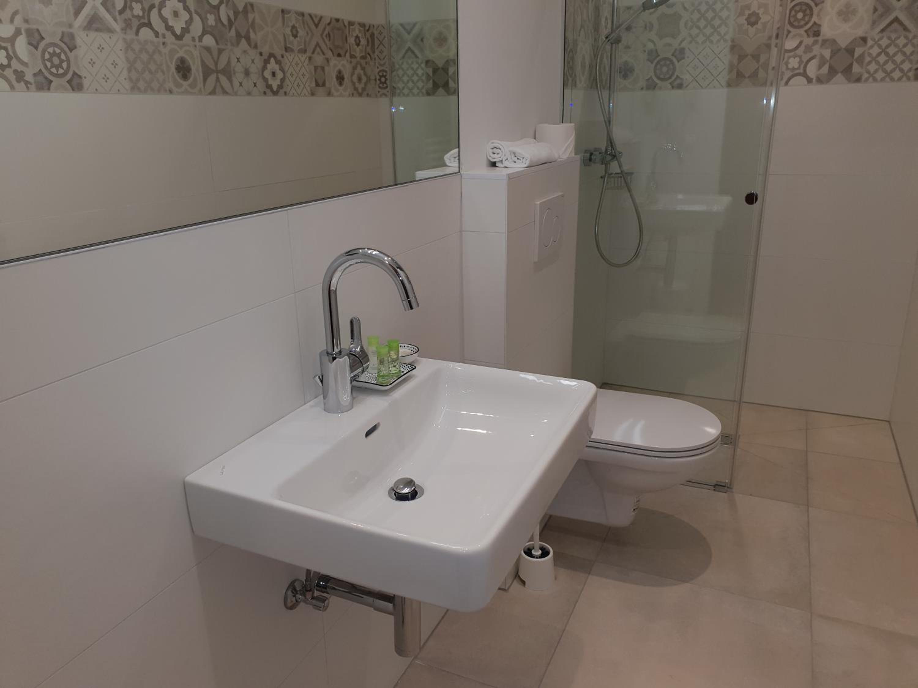 Double Room with Lake View photo 2