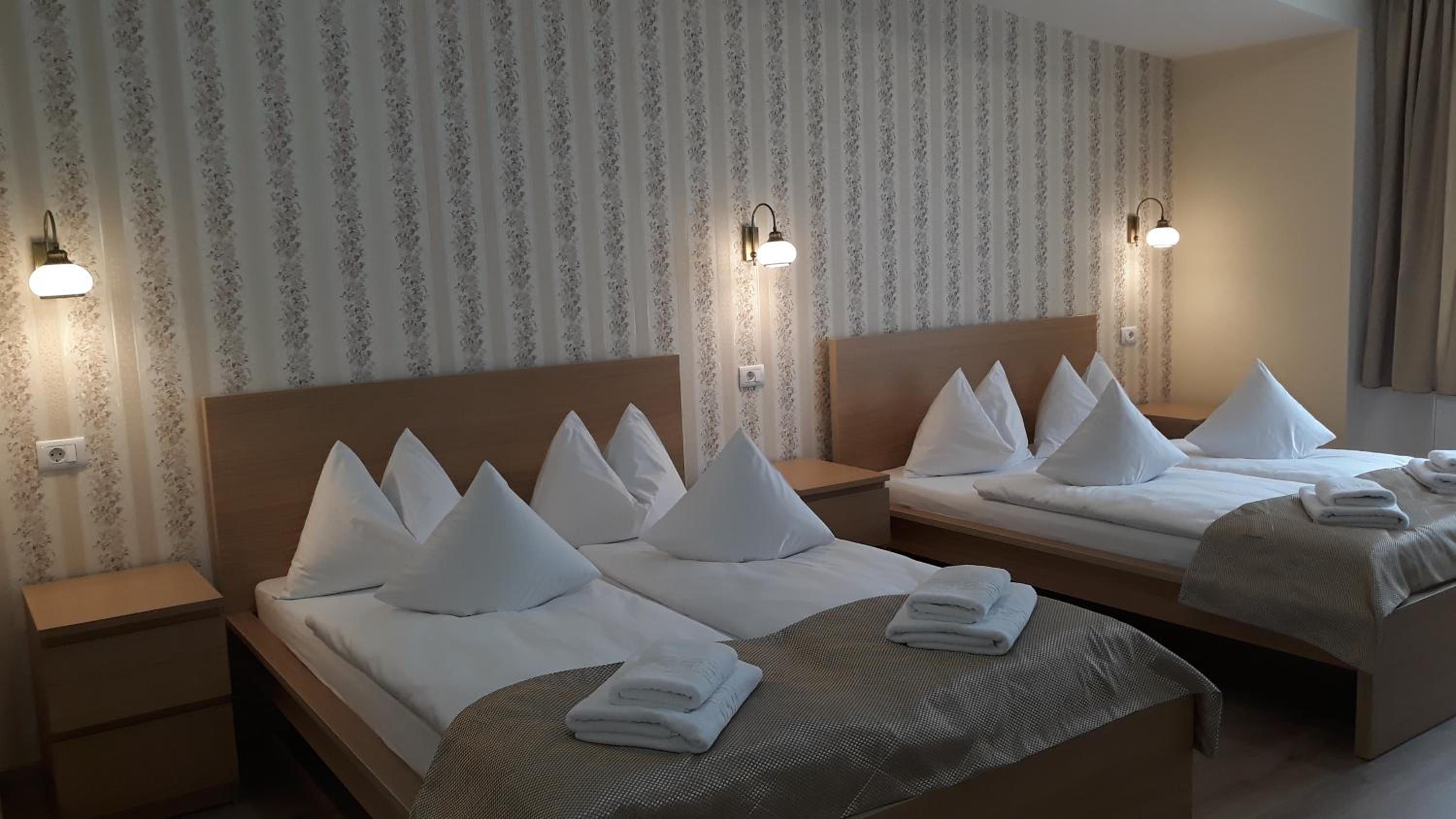 Quadruple Room photo 2