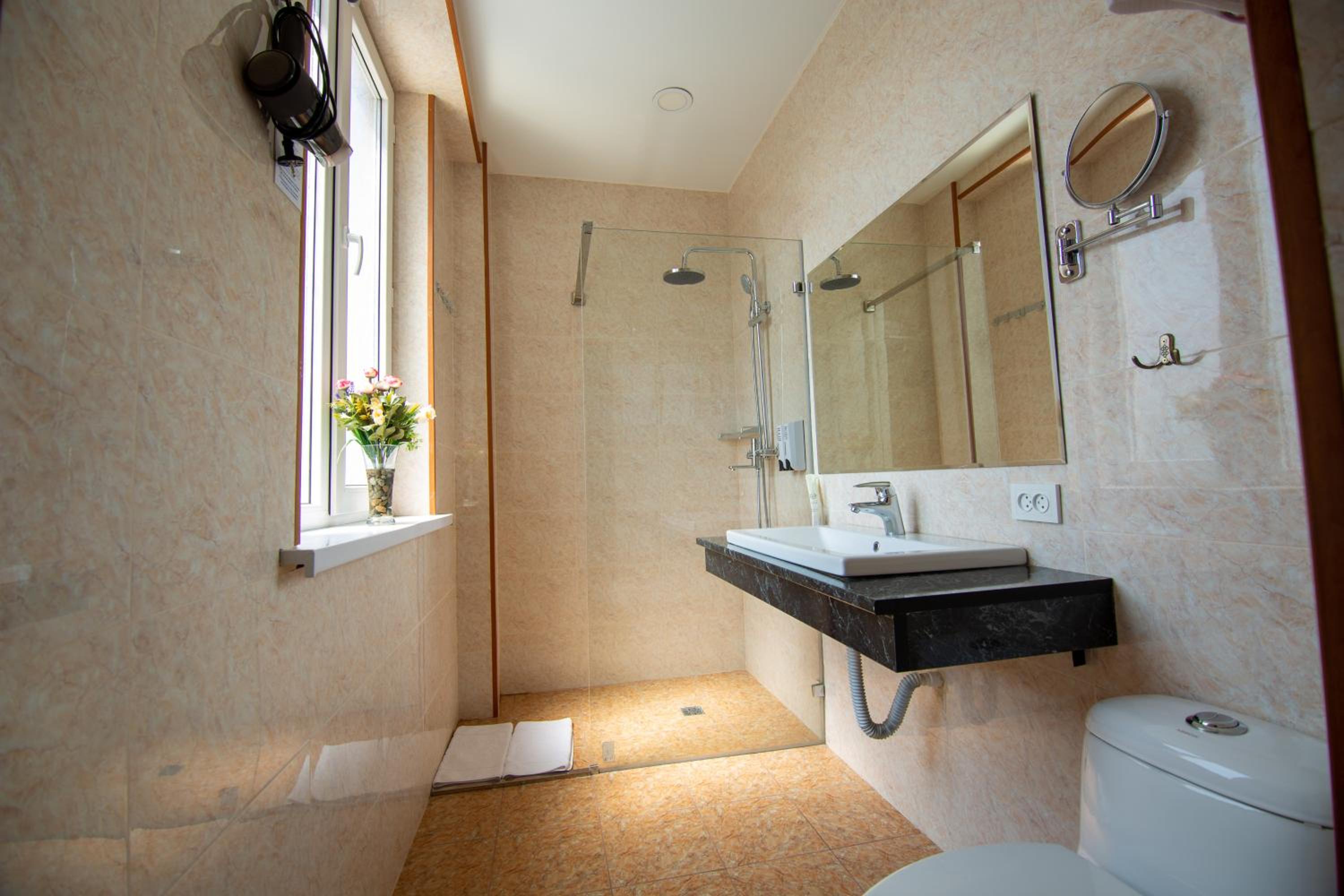 Single Room photo 3