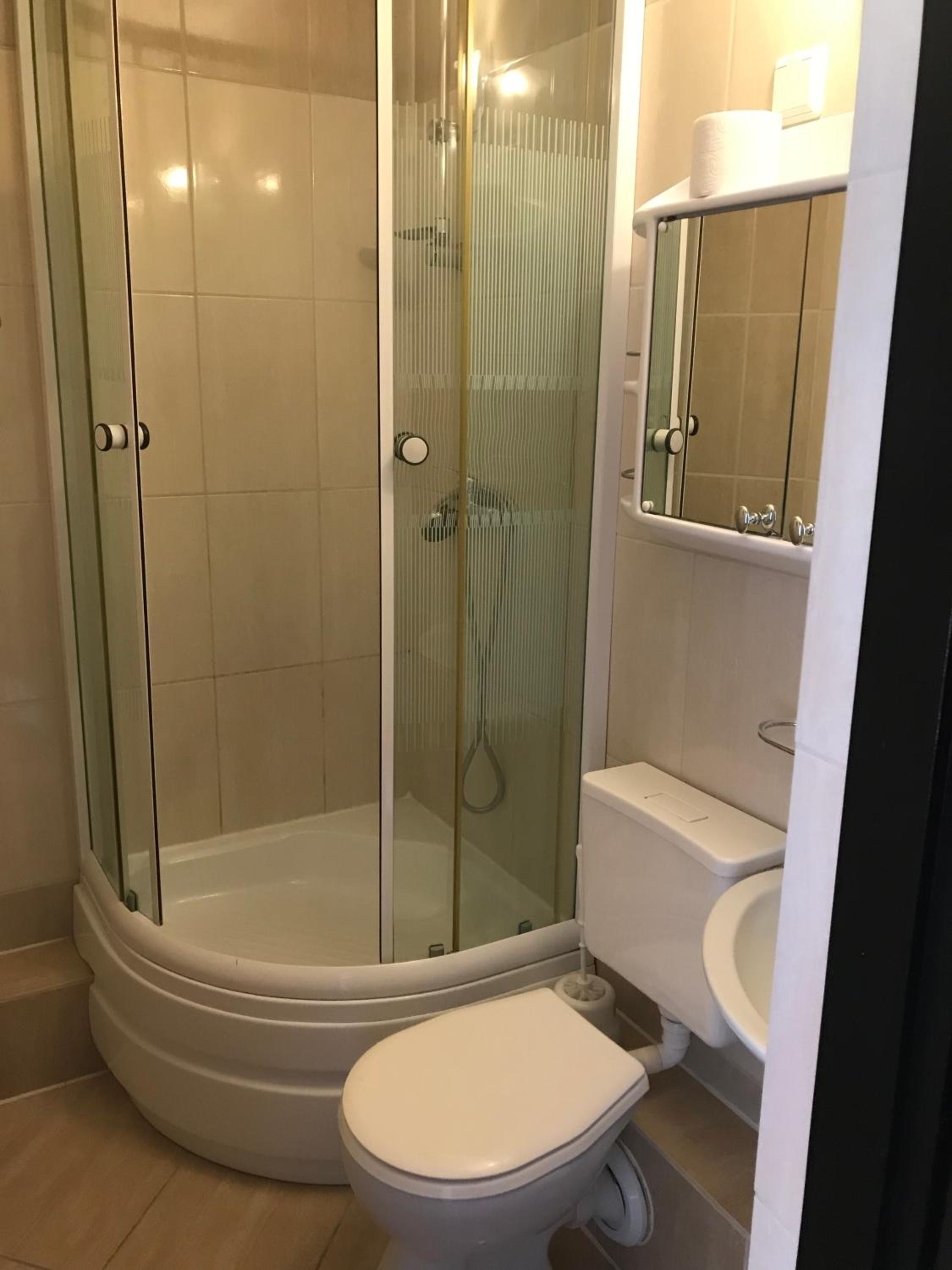 Triple Room with City View - Photo 2