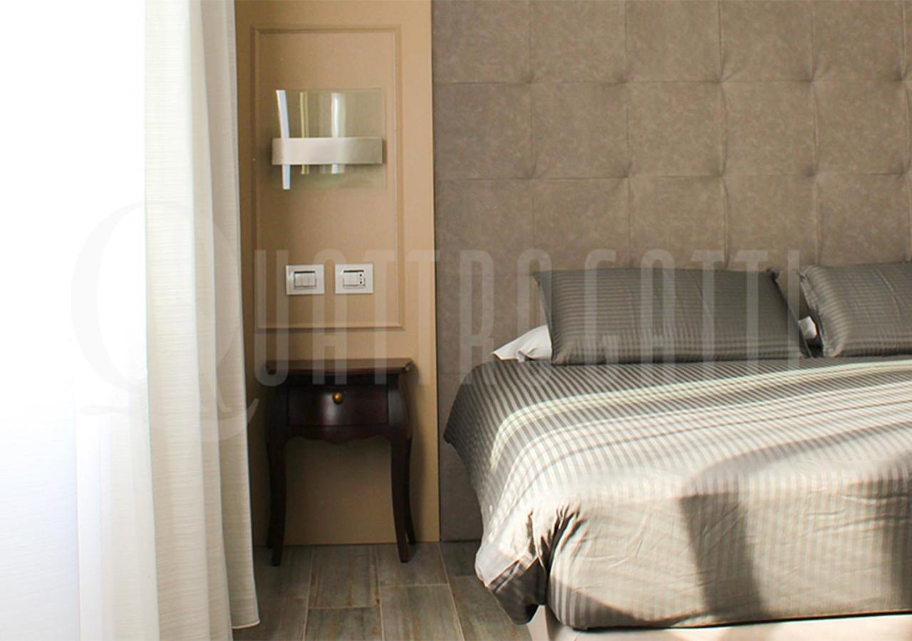 Deluxe King Room photo 2