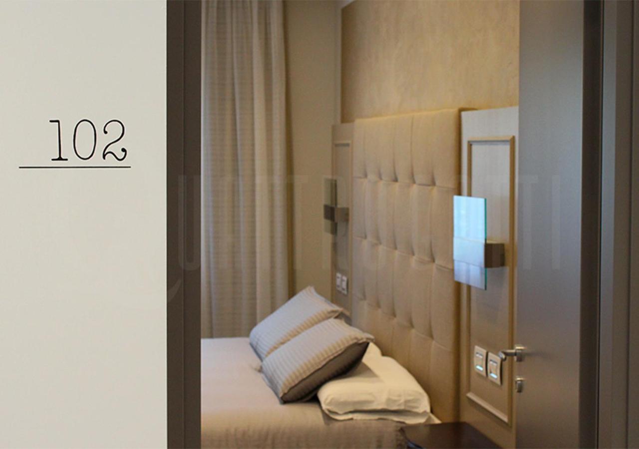 Deluxe King Room photo 1