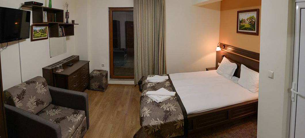 Double Room with Balcony photo 1