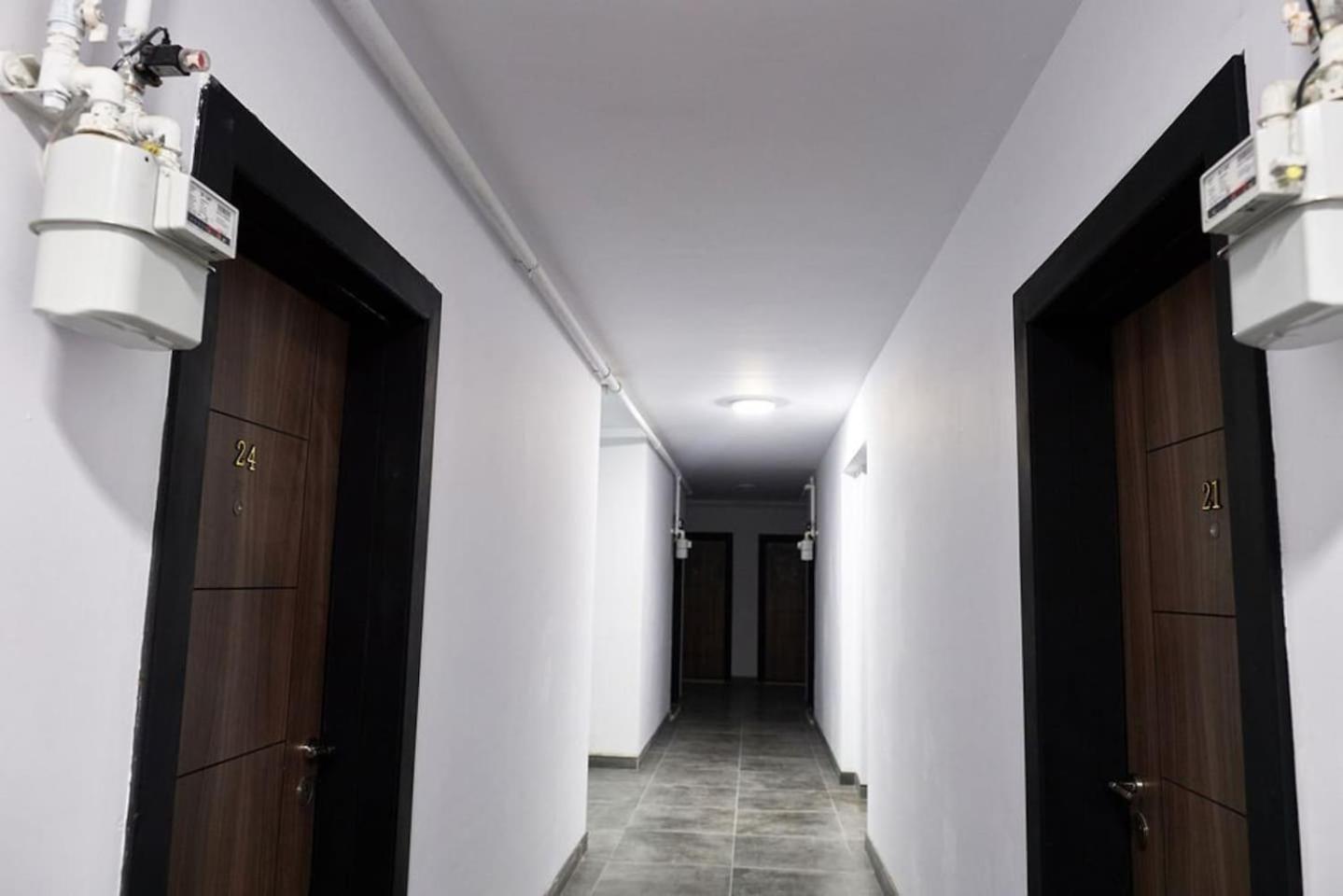One-Bedroom Apartment - Photo 21