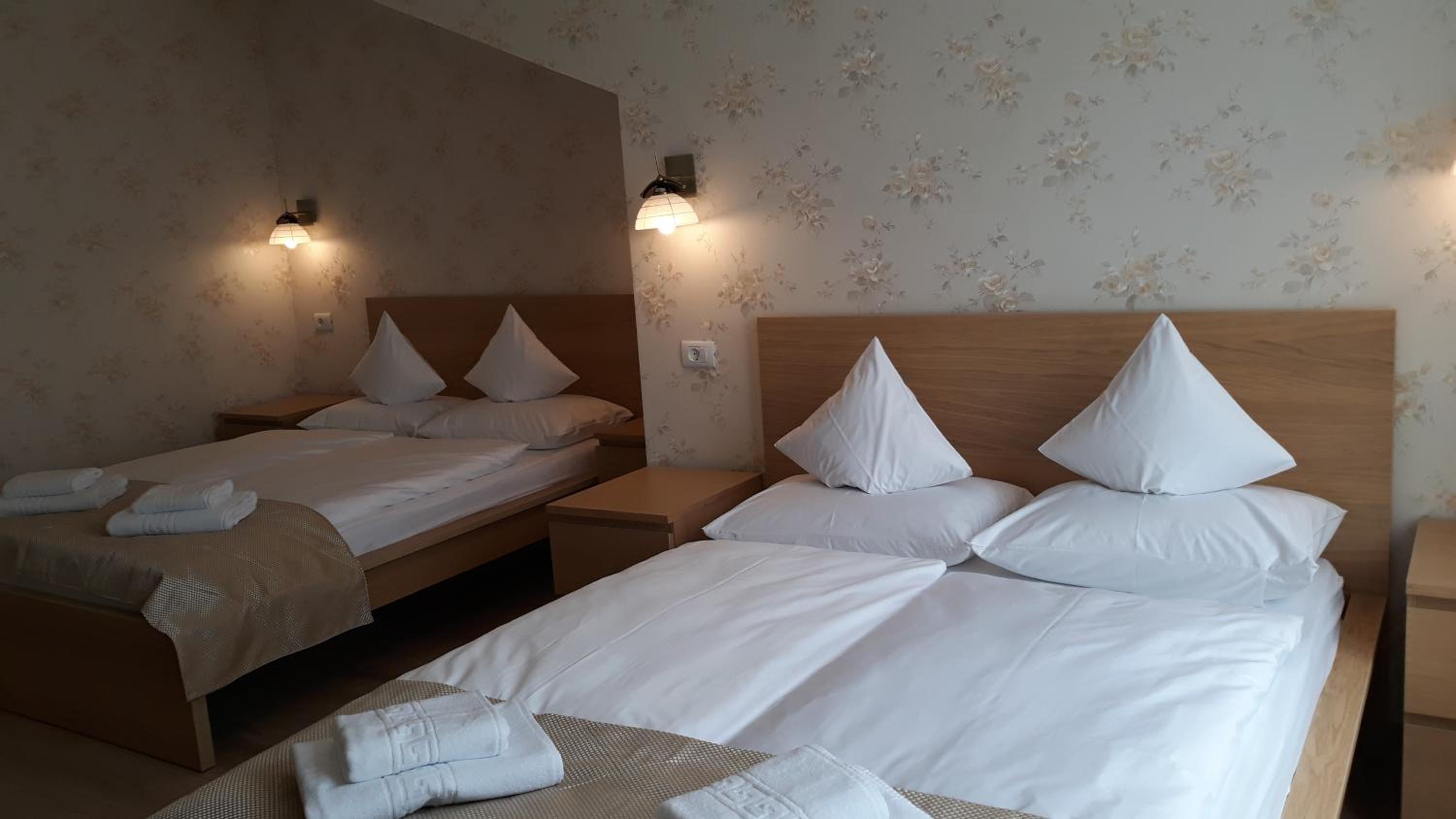 Comfort Quadruple Room - Photo 2