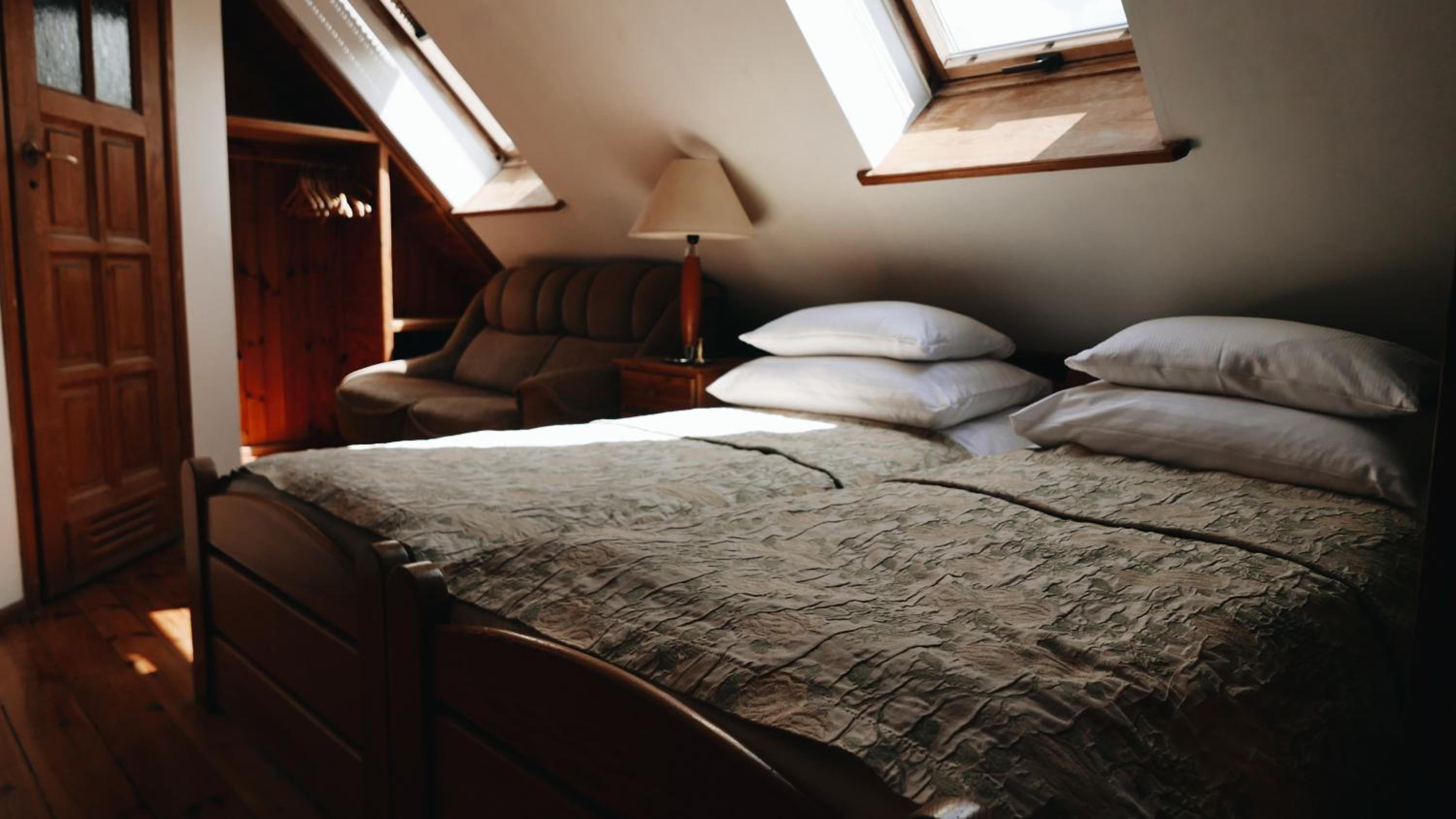 Triple Room - Photo 11