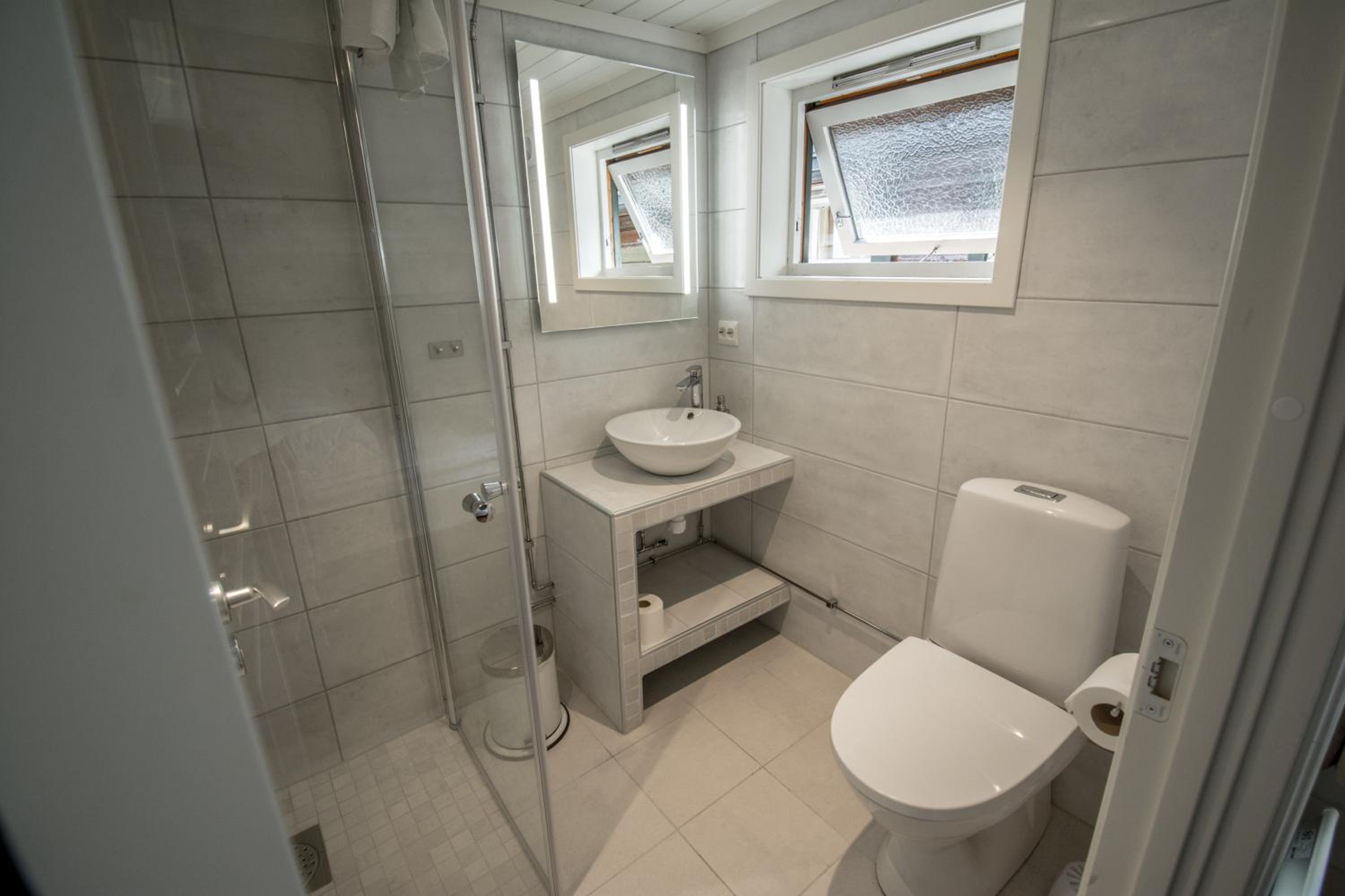 One-Bedroom Cottage - Photo 15