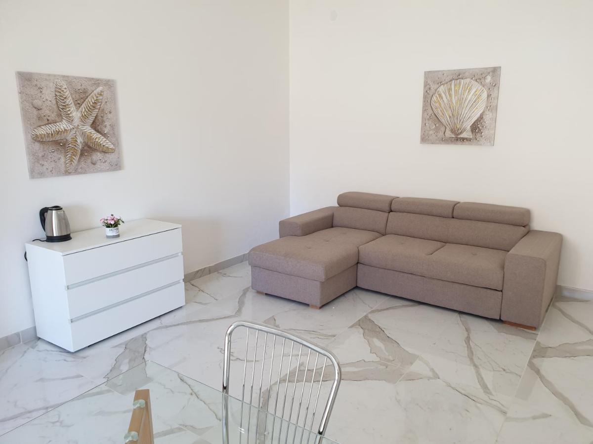 One-Bedroom House photo 2