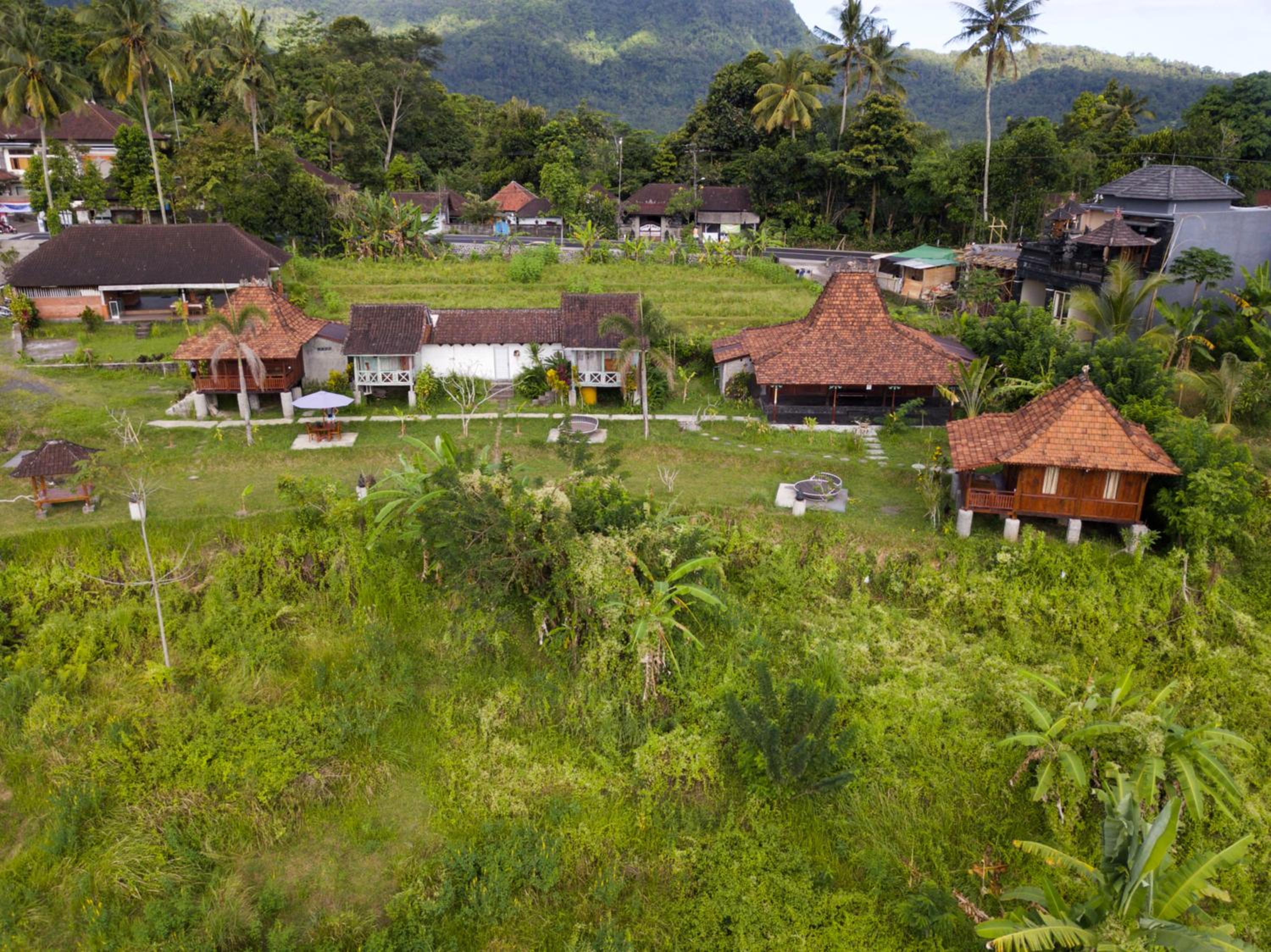 Bungalow with Garden View - Photo 71