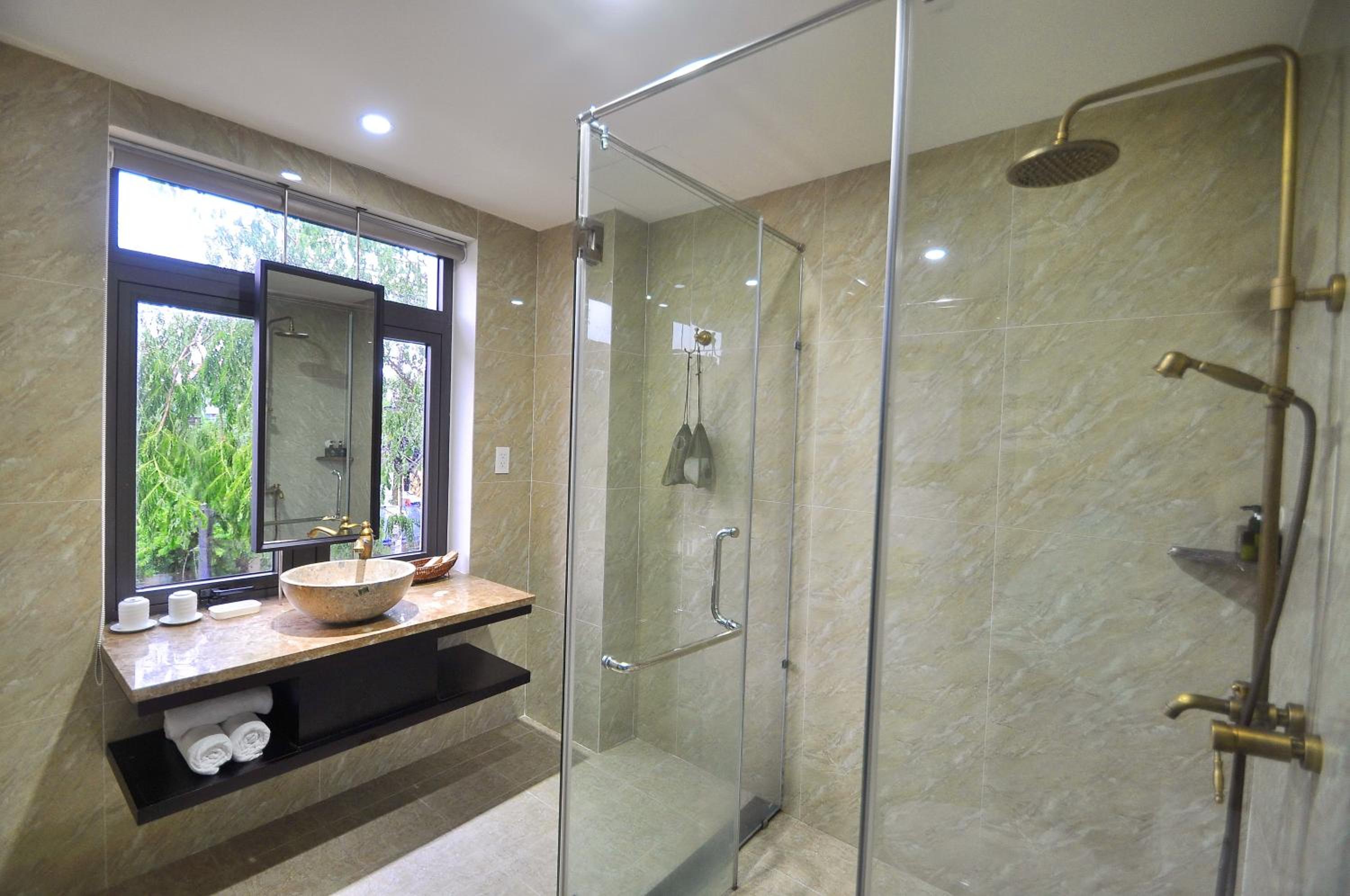 Superior Double or Twin Room with City View photo 2