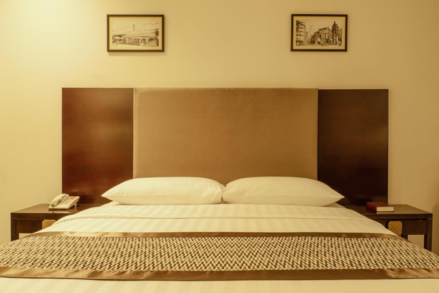 Superior King Room - Photo 6