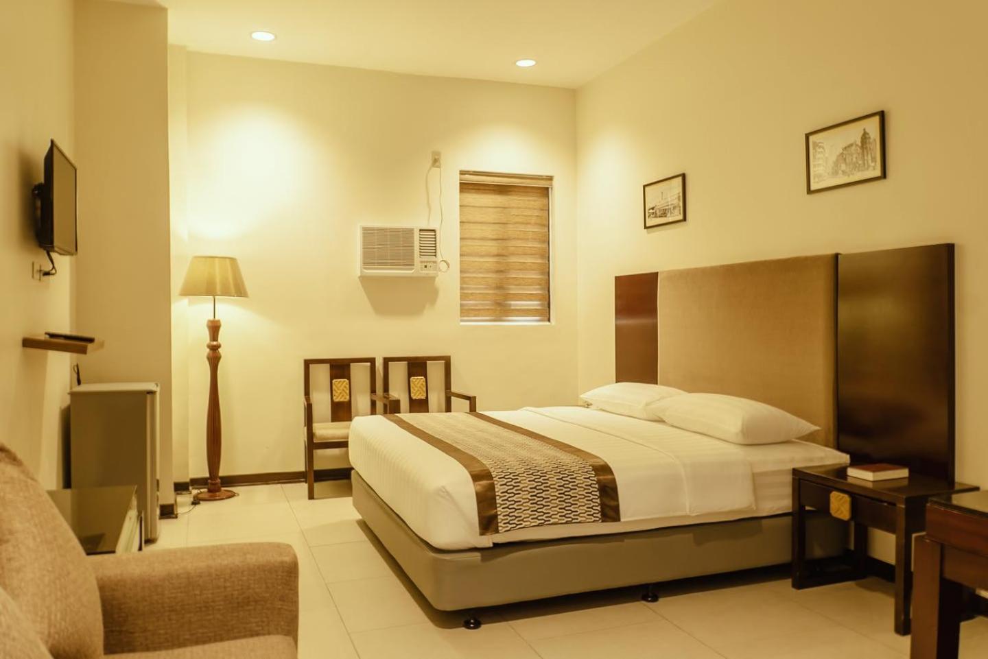 Superior King Room - Photo 2