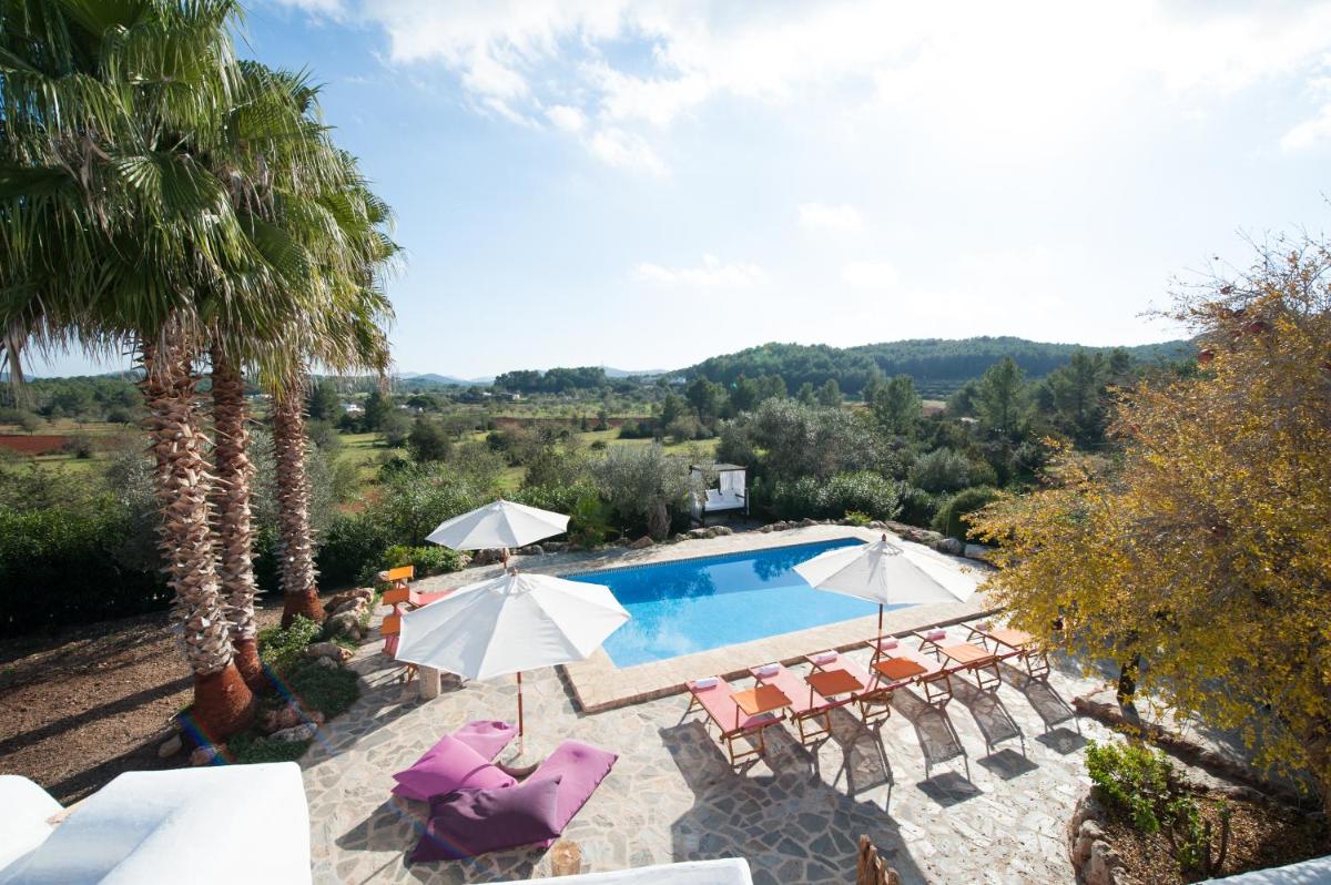 Villa photo 3