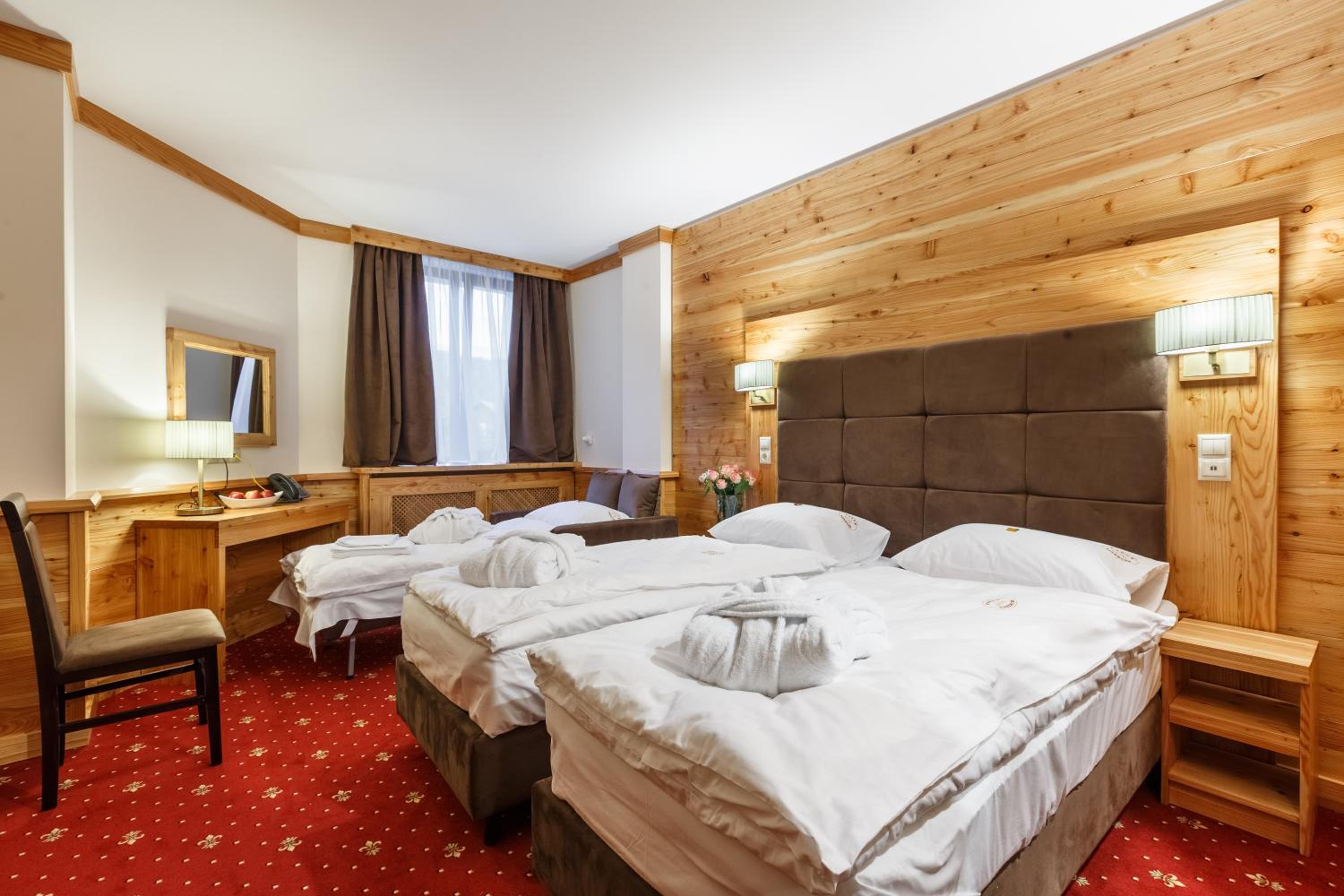 Double or Twin Room with Spa Access photo 3