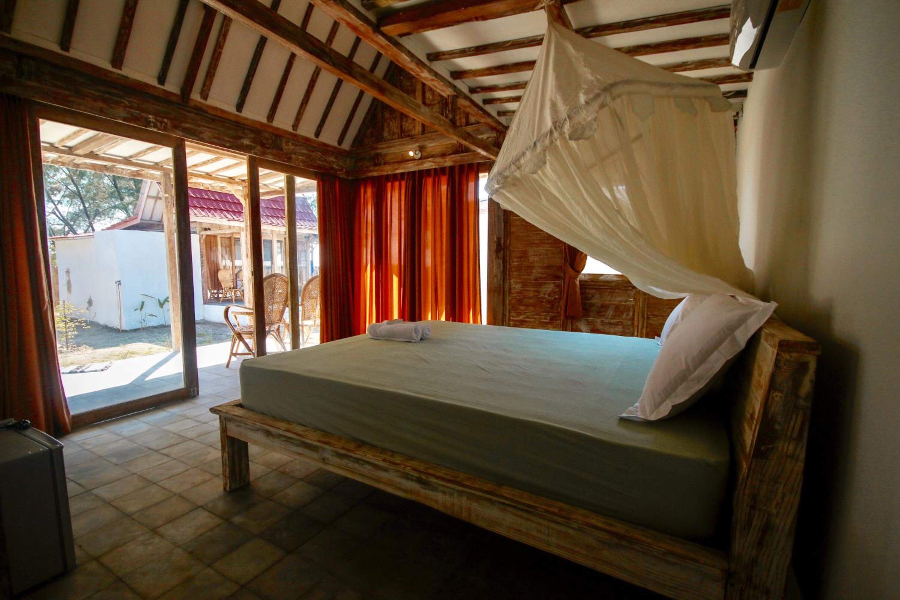 Deluxe Bungalow - Photo 1