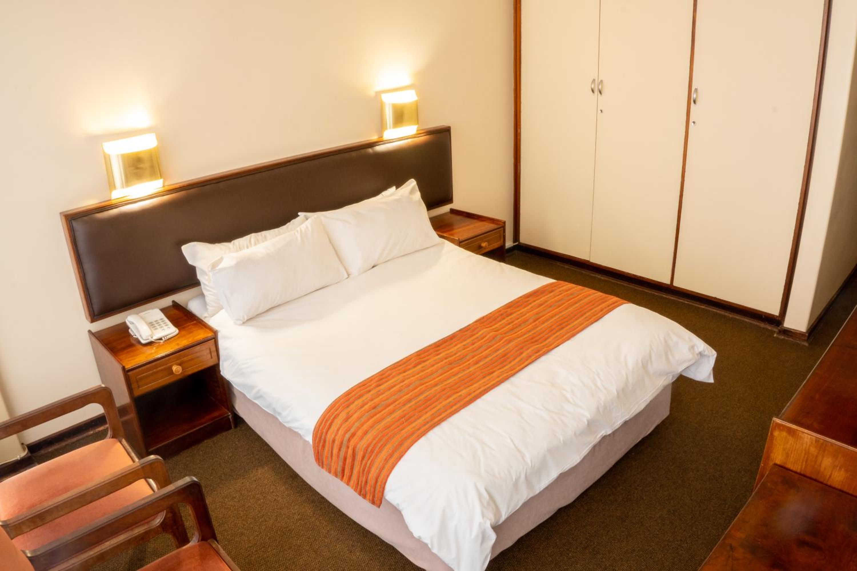 Double Room with Private Bathroom photo 1