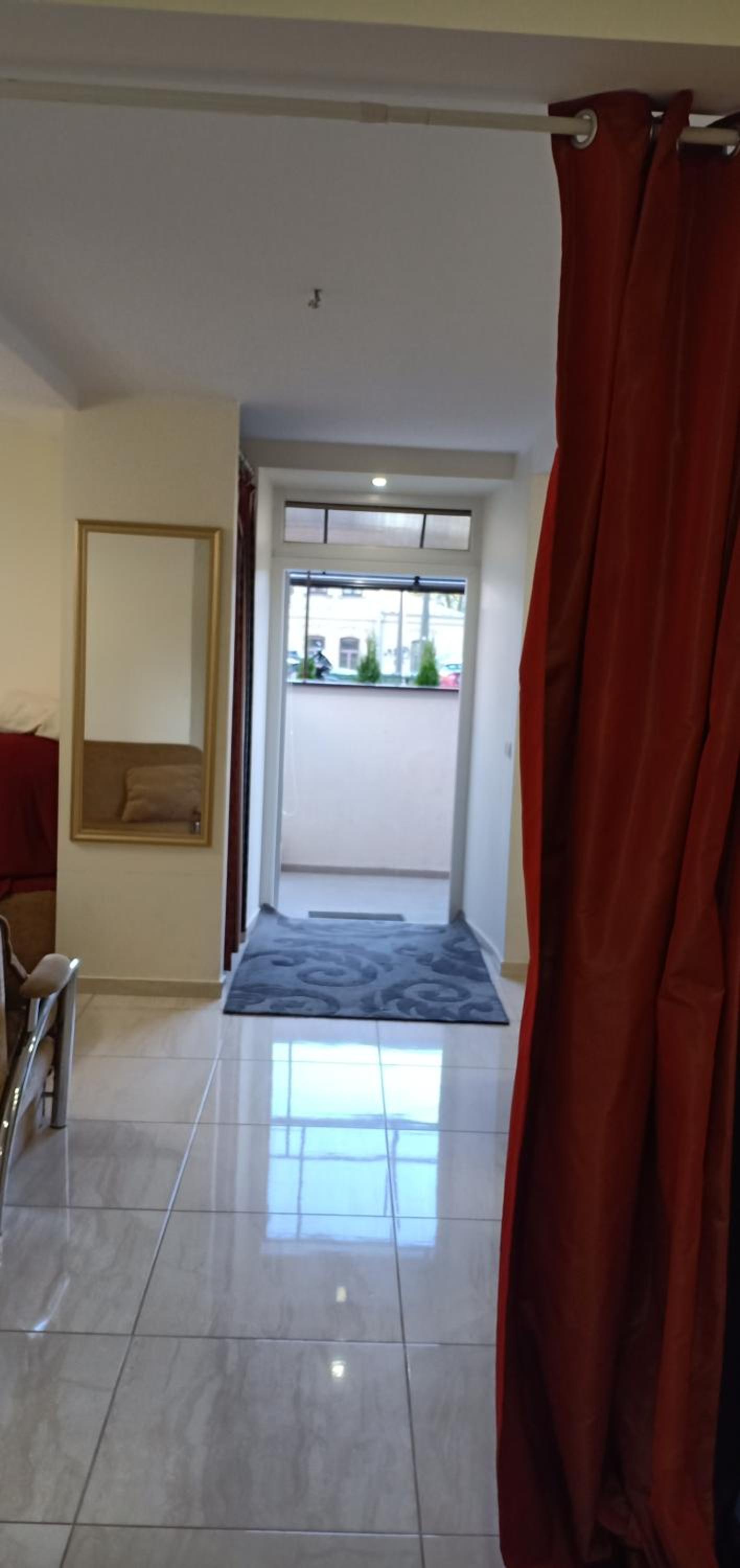 Apartment - Ground Floor - Photo 8