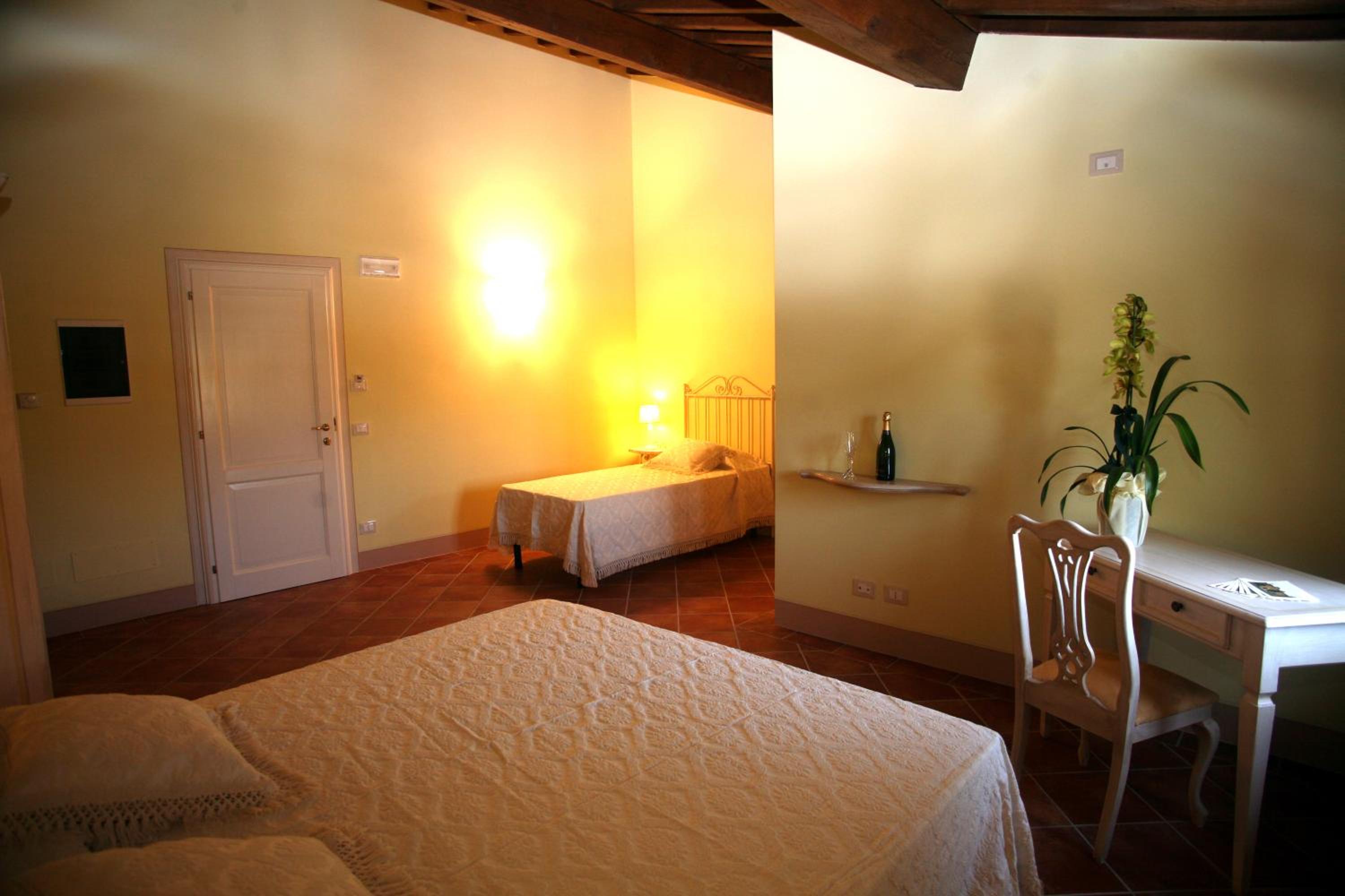 Triple Room photo 3