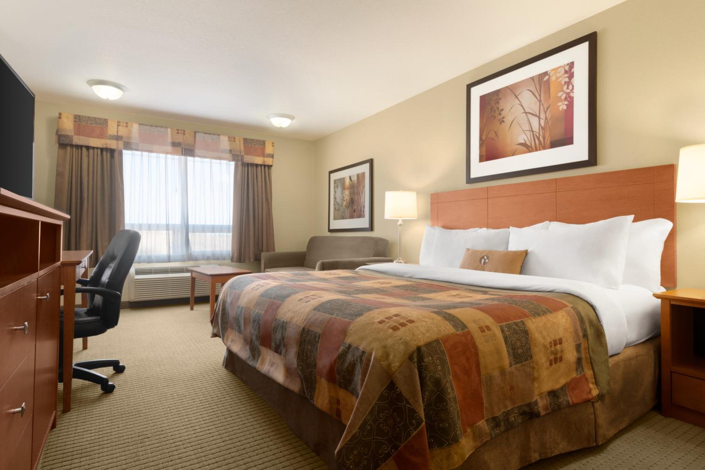 King Room- Non-Smoking - Photo 3