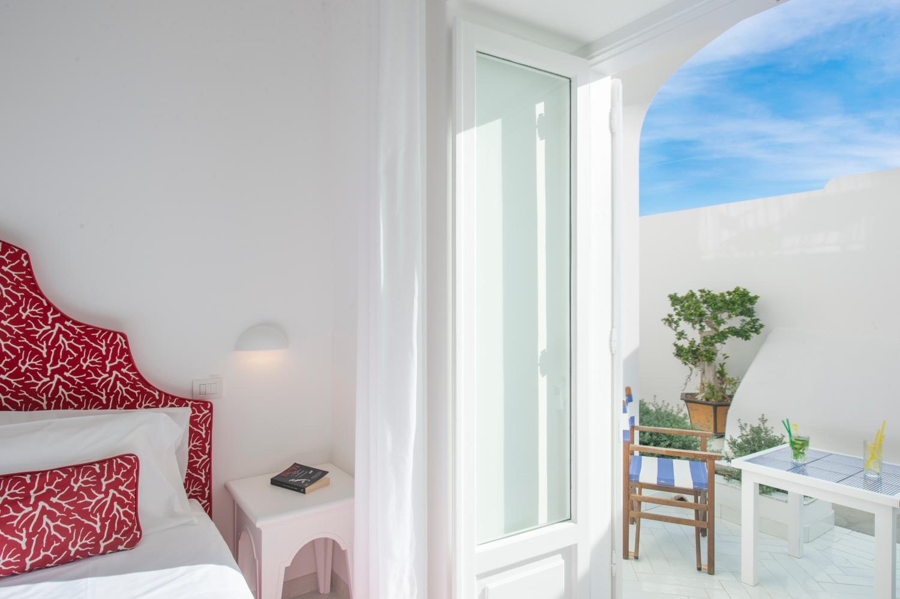 Standard Double Room No Sea View - Photo 1