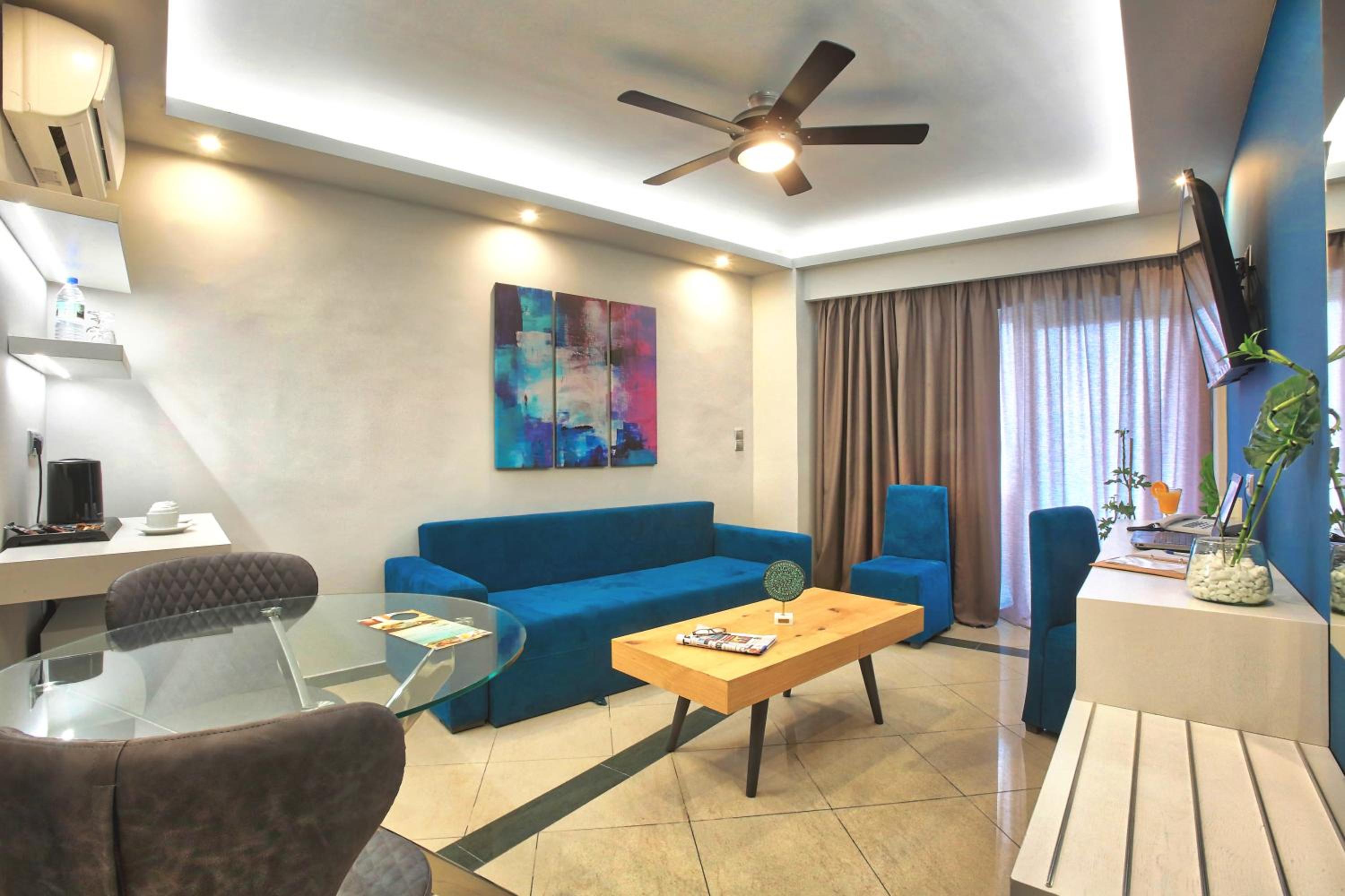 Business Suite - Photo 3