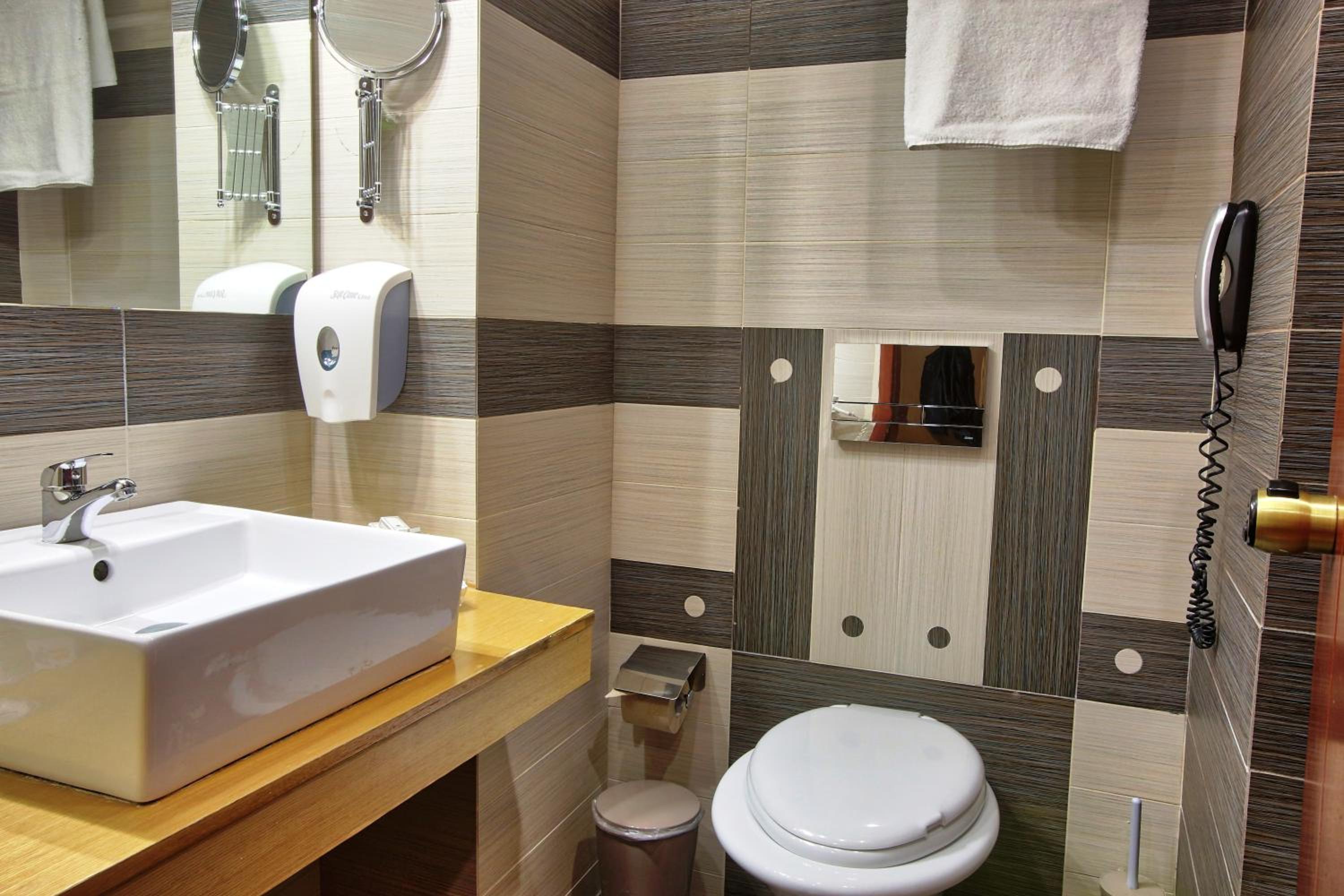 Comfort Room - Photo 5
