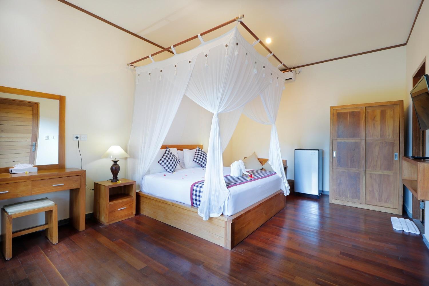 Two-Bedroom Villa with Private Pool - Photo 2