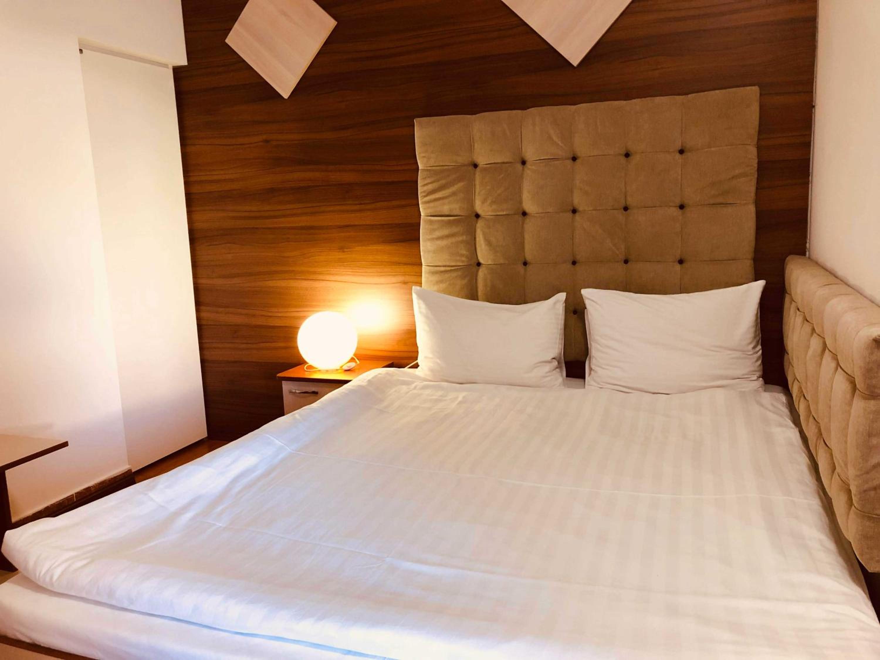 Double Room - Photo 4