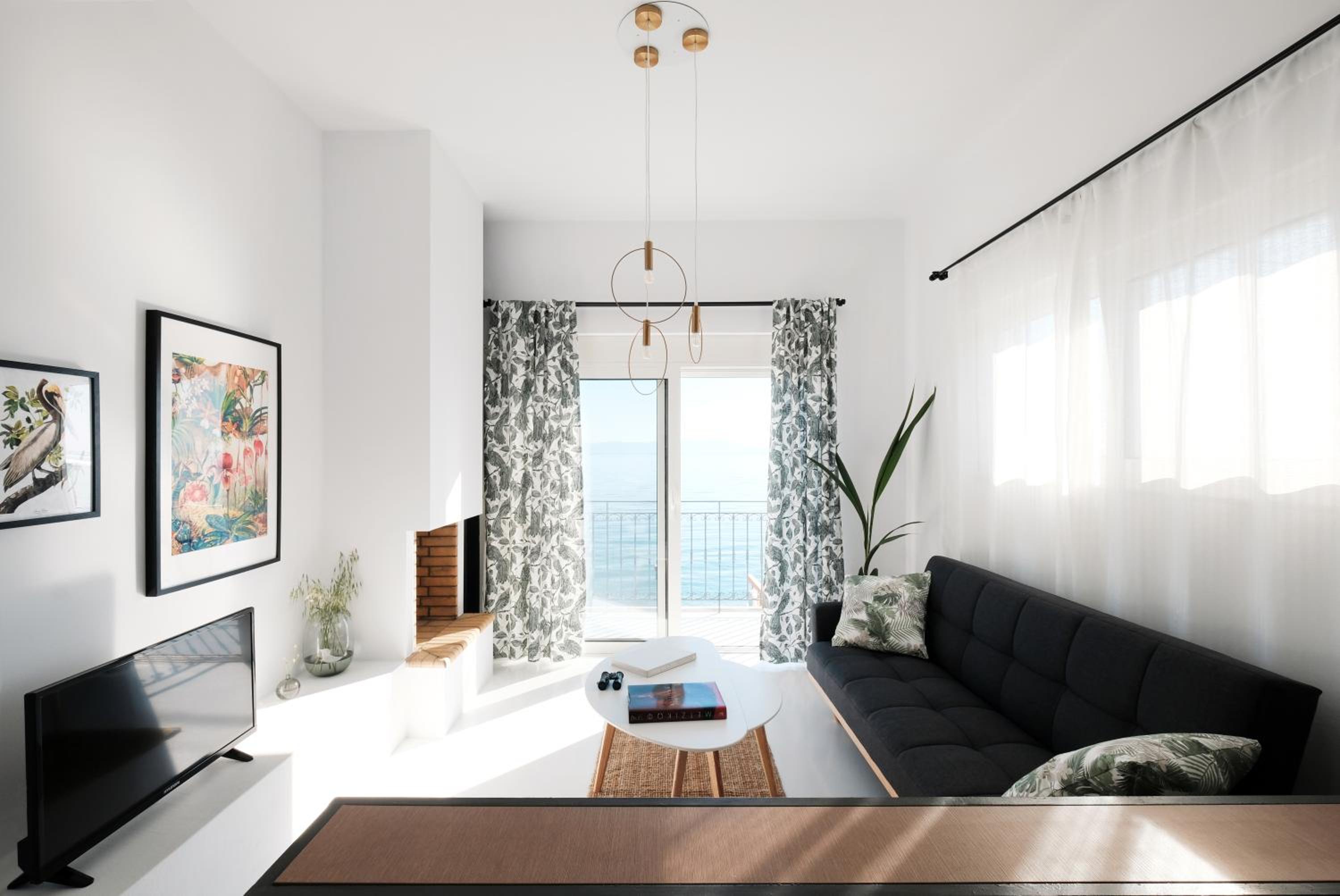 One-Bedroom House photo 1