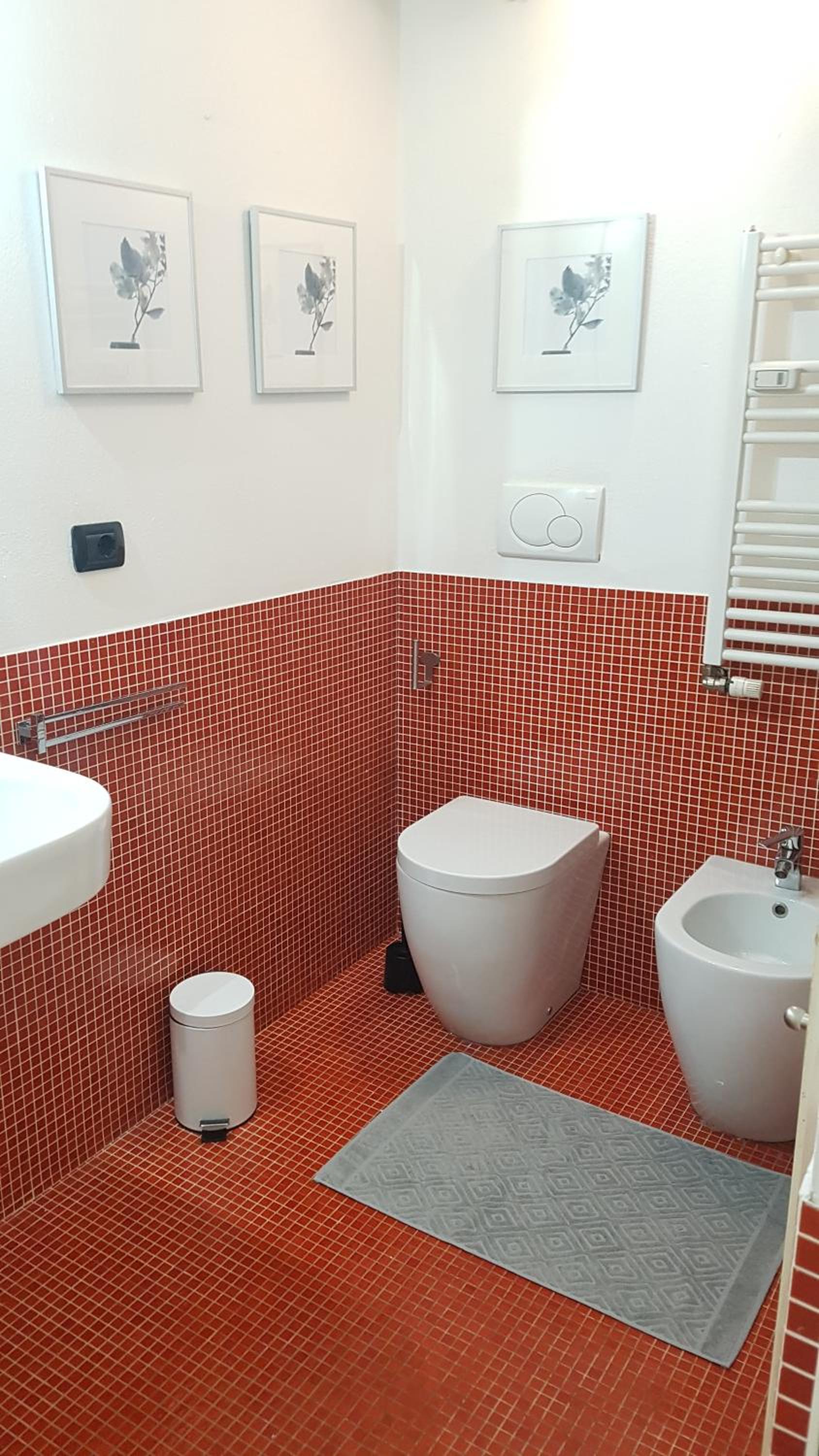 Two-Bedroom Apartment - Photo 3