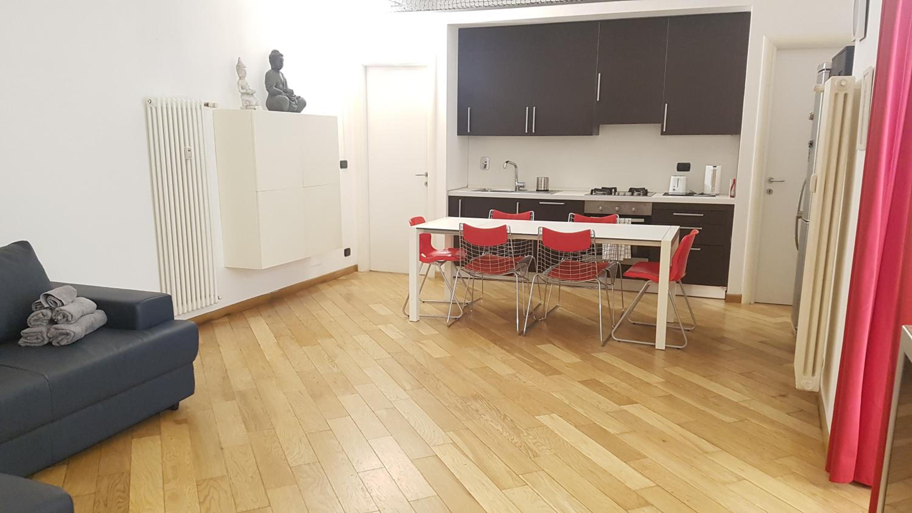 Two-Bedroom Apartment - Photo 18
