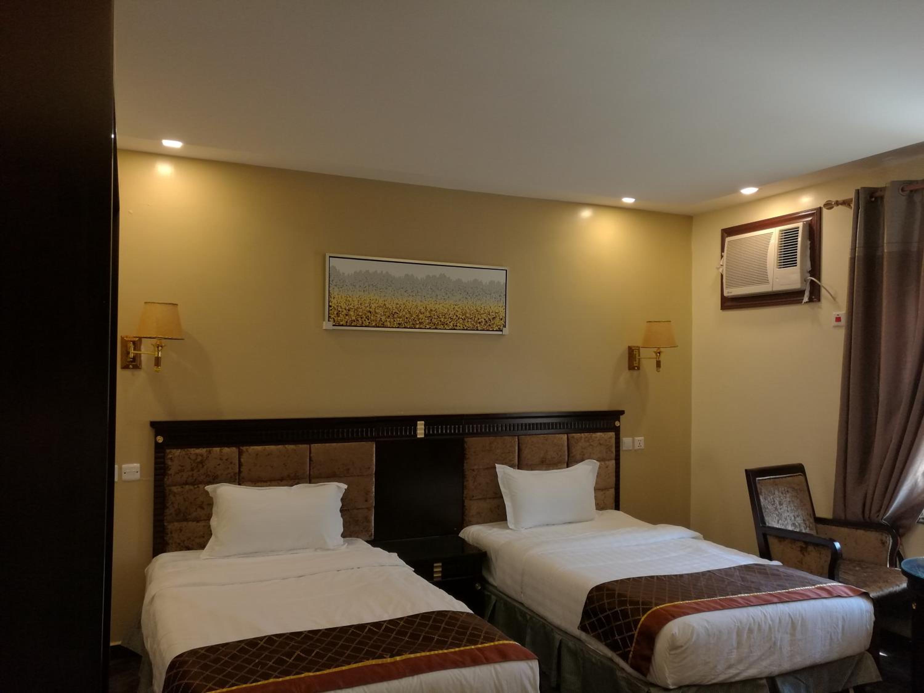 Twin Room - Photo 4