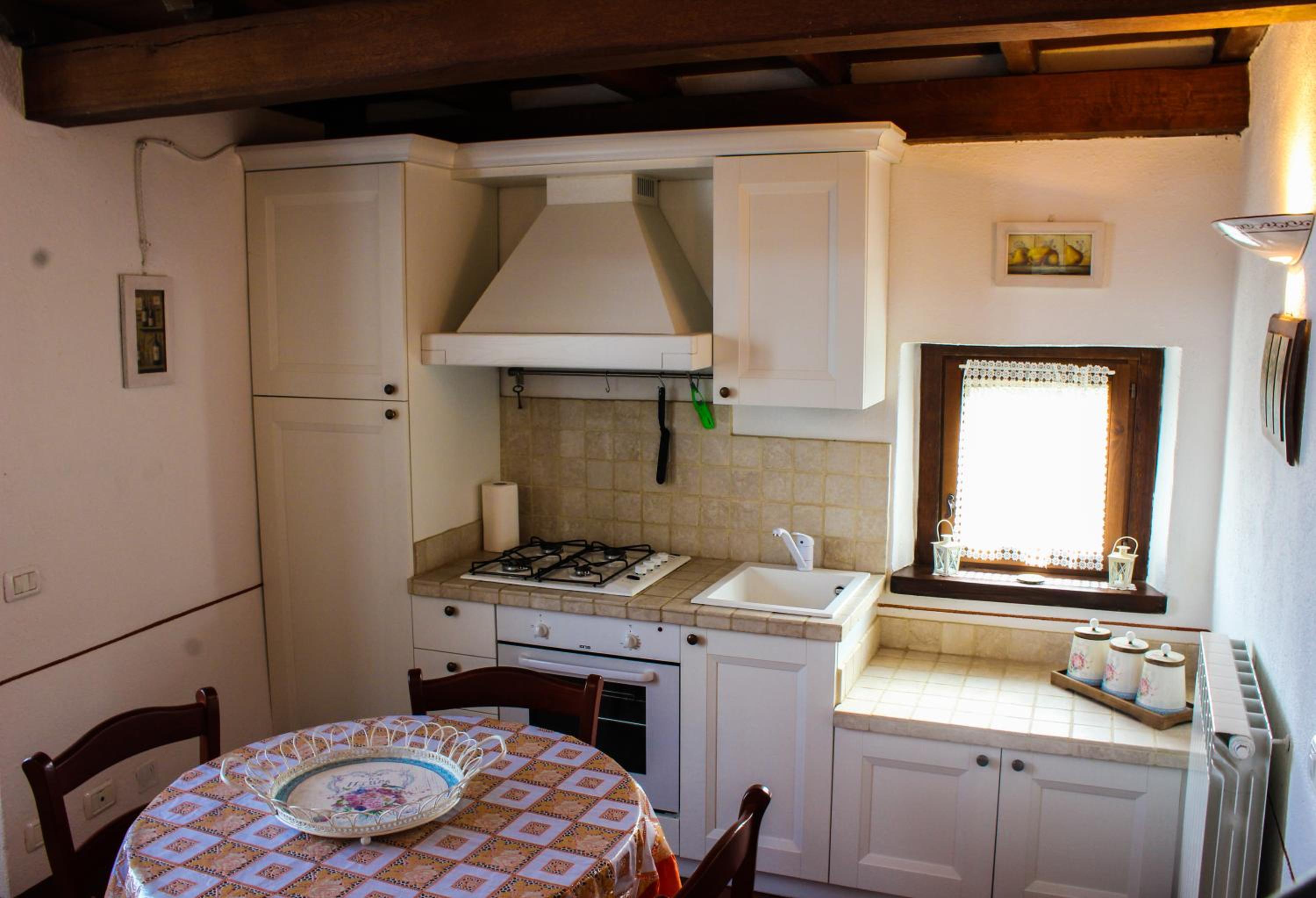 Apartment - Split Level - Photo 4