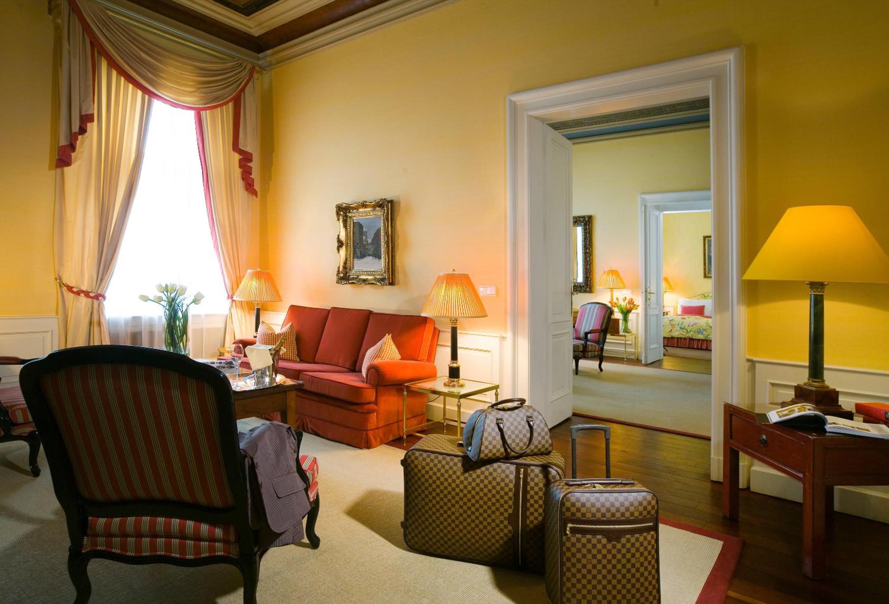 Luxury Suite