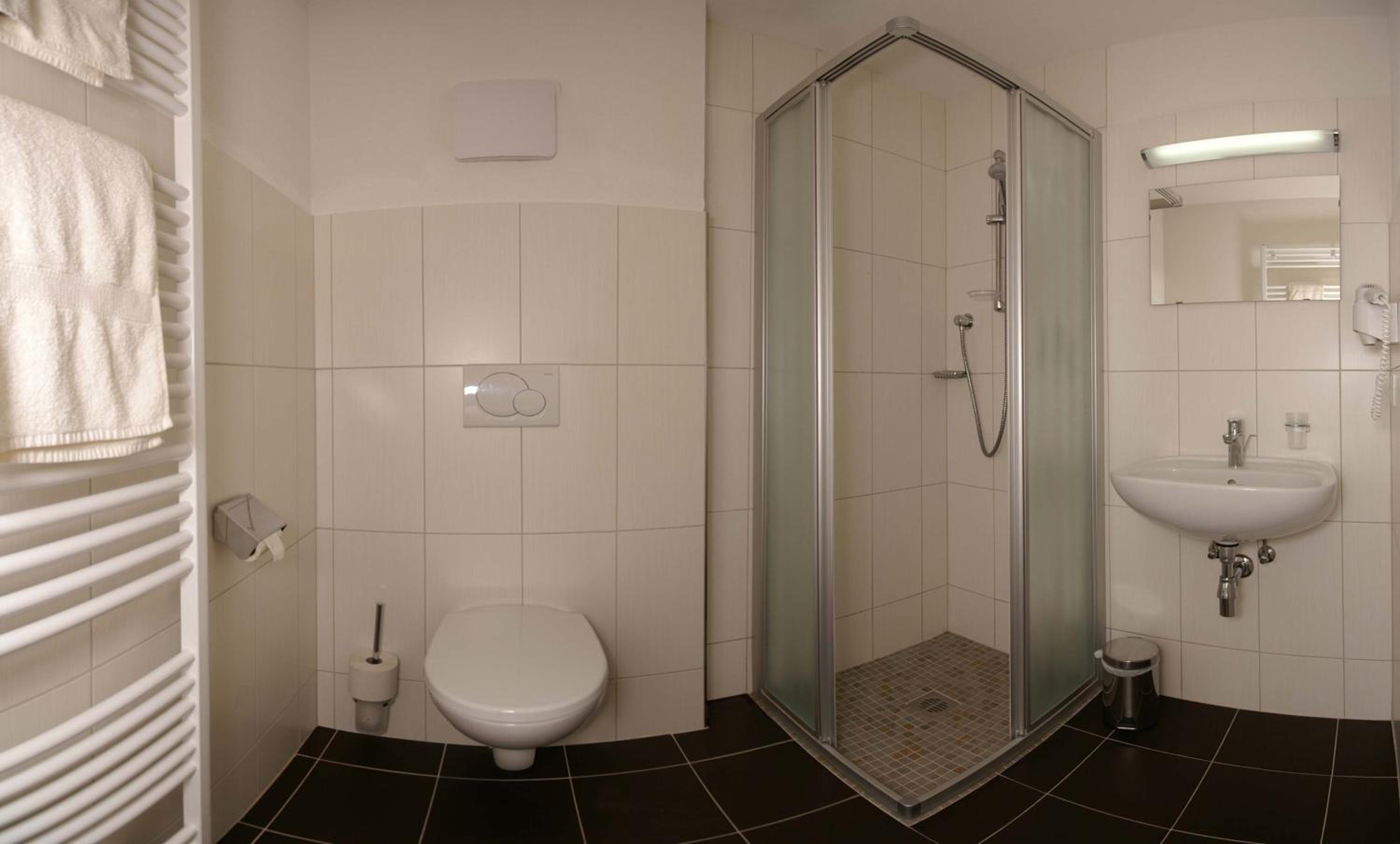 Large Two-Bedroom Apartment photo 2