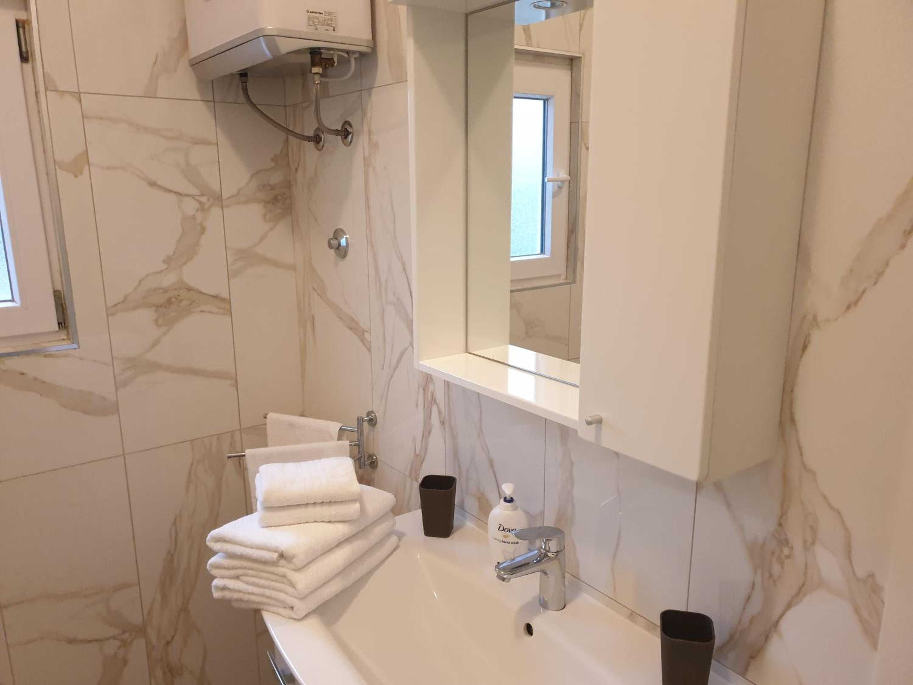 Studio Apartment with Sea View - Photo 11